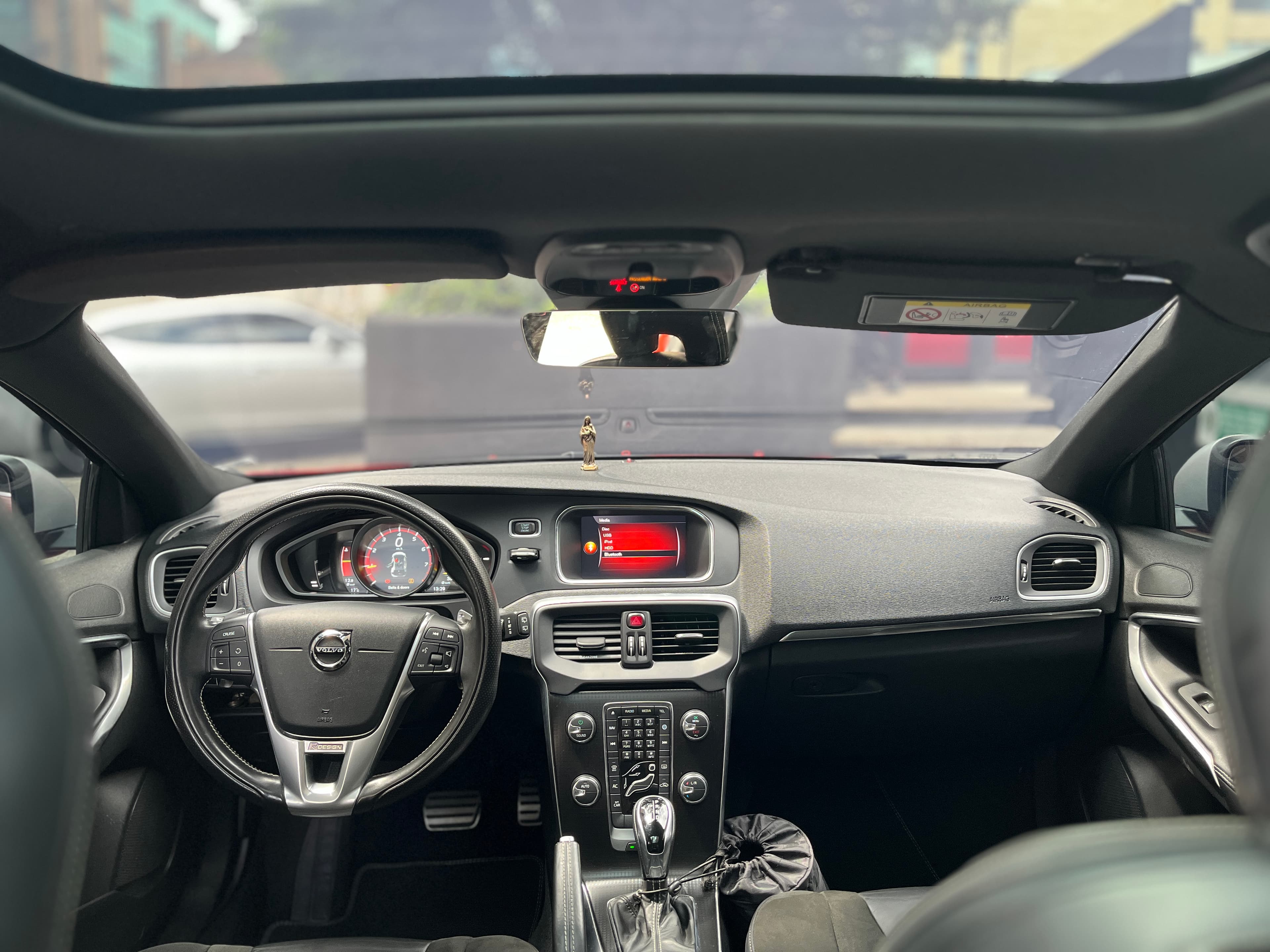 Volvo V40 Modelo 2019 14
