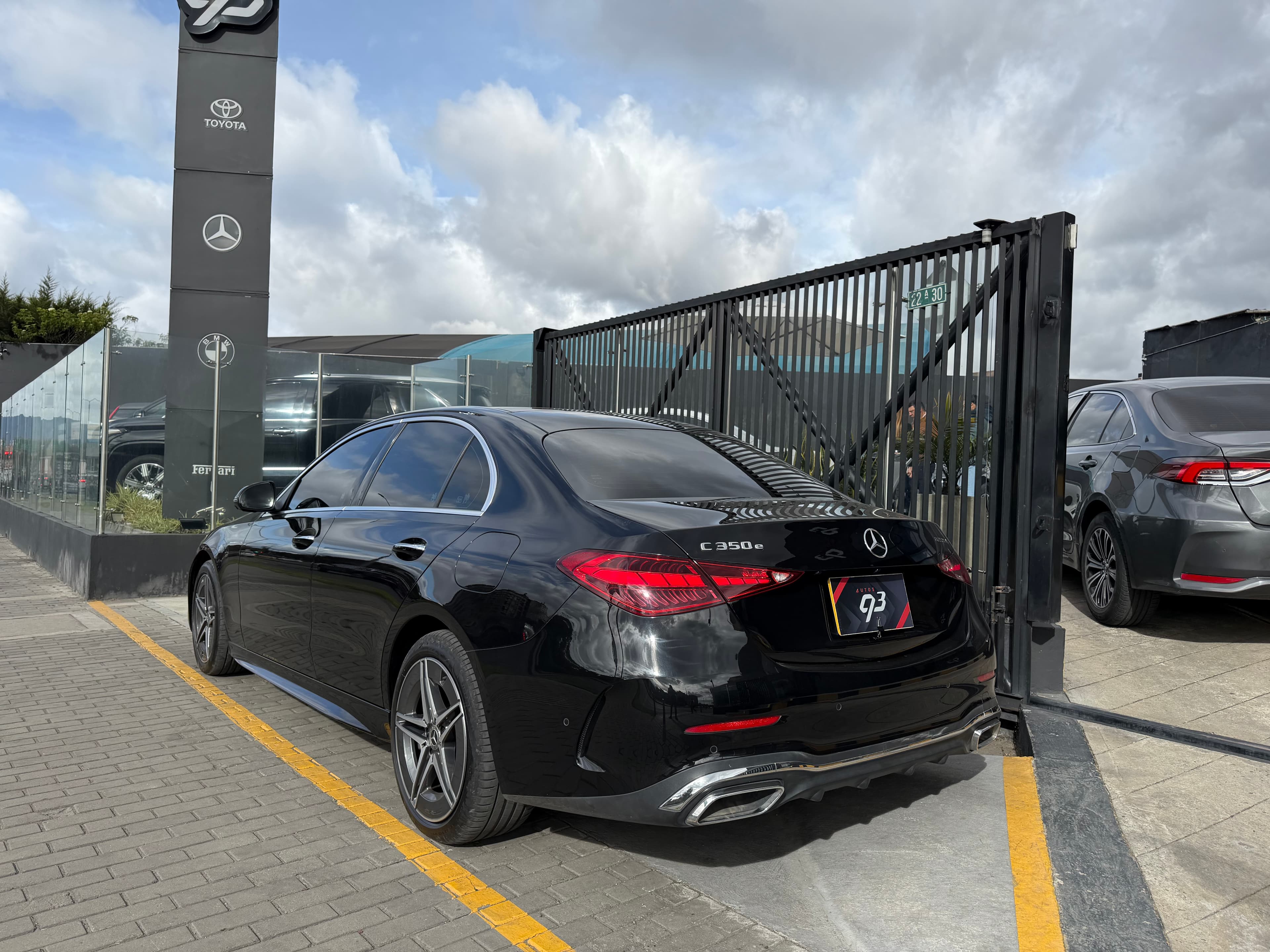 Mercedes Benz C350e Modelo 2024 6