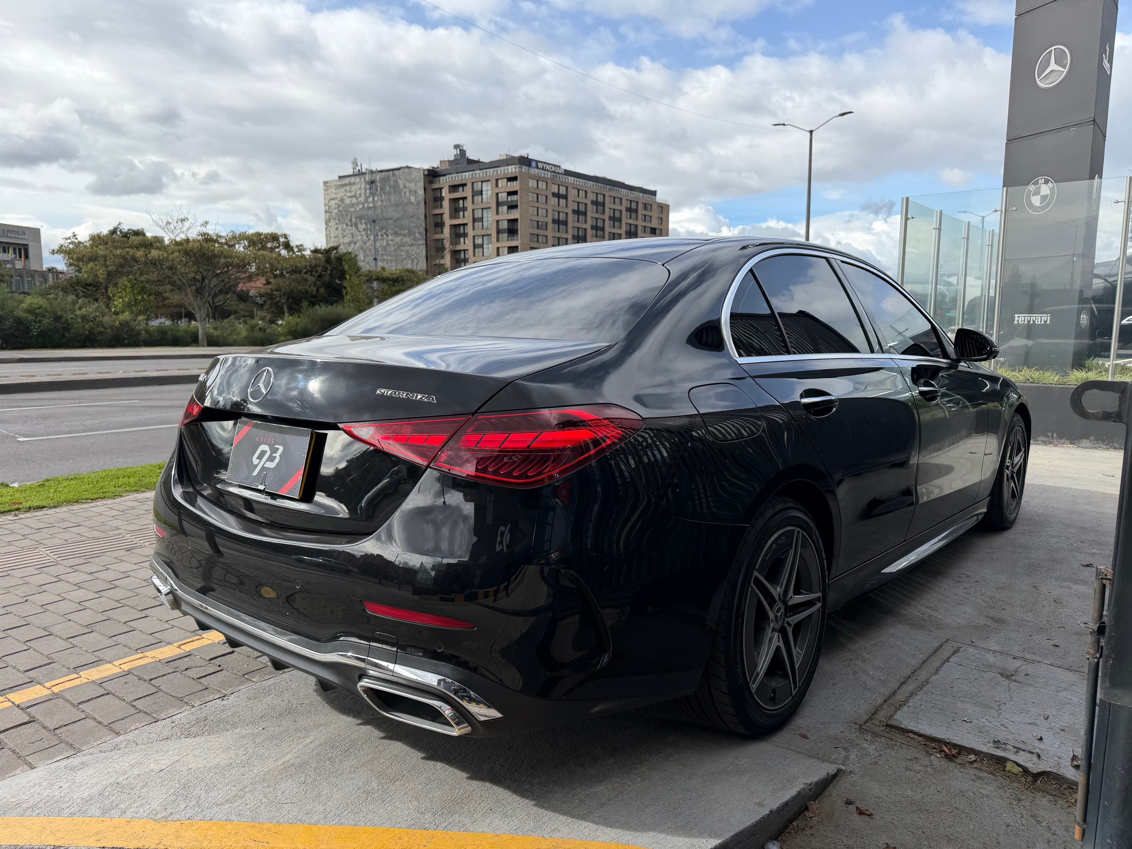 Mercedes Benz C350e Modelo 2024 8