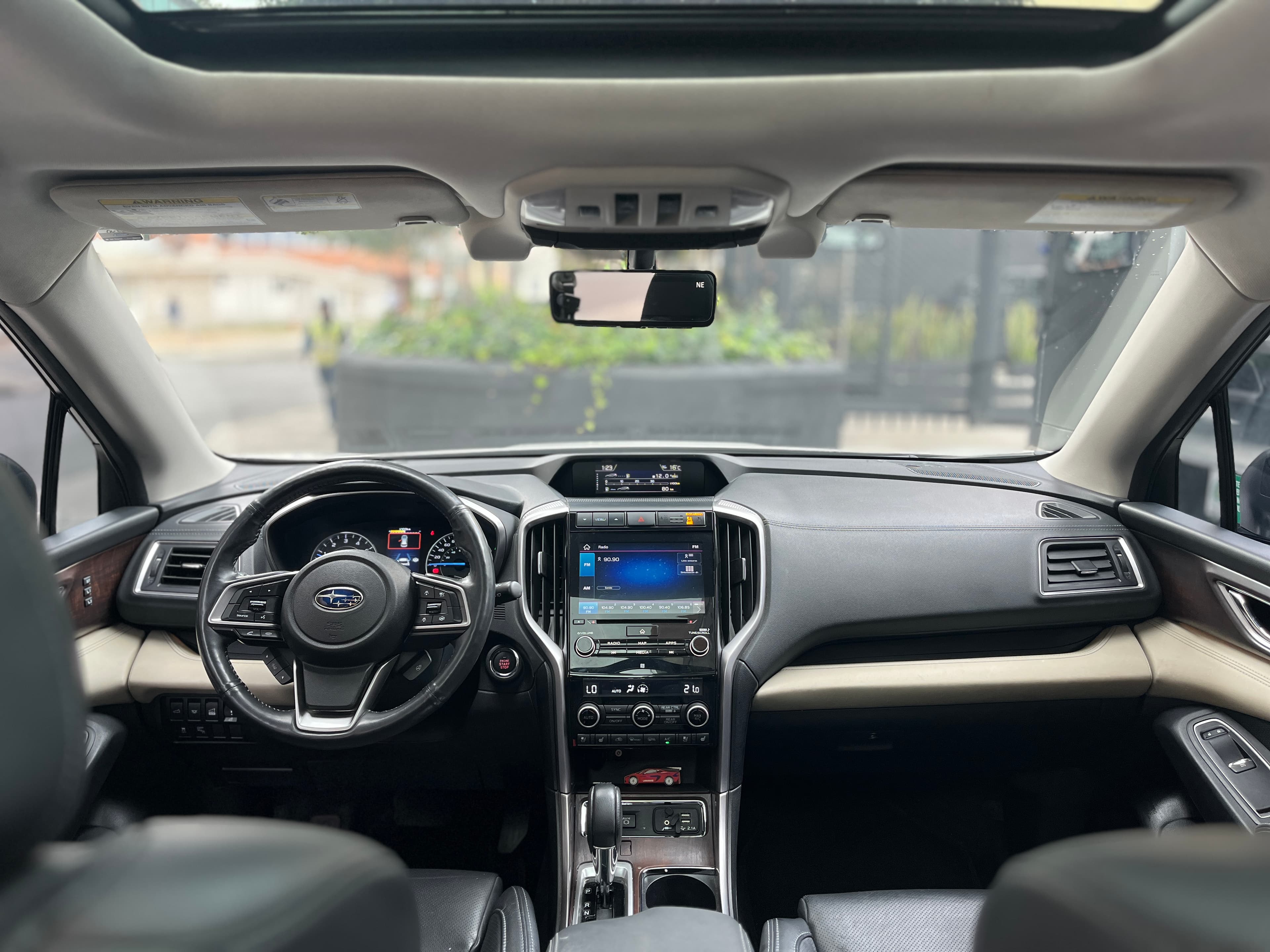 Subaru EVOLTIS TOURING Modelo 2022 13
