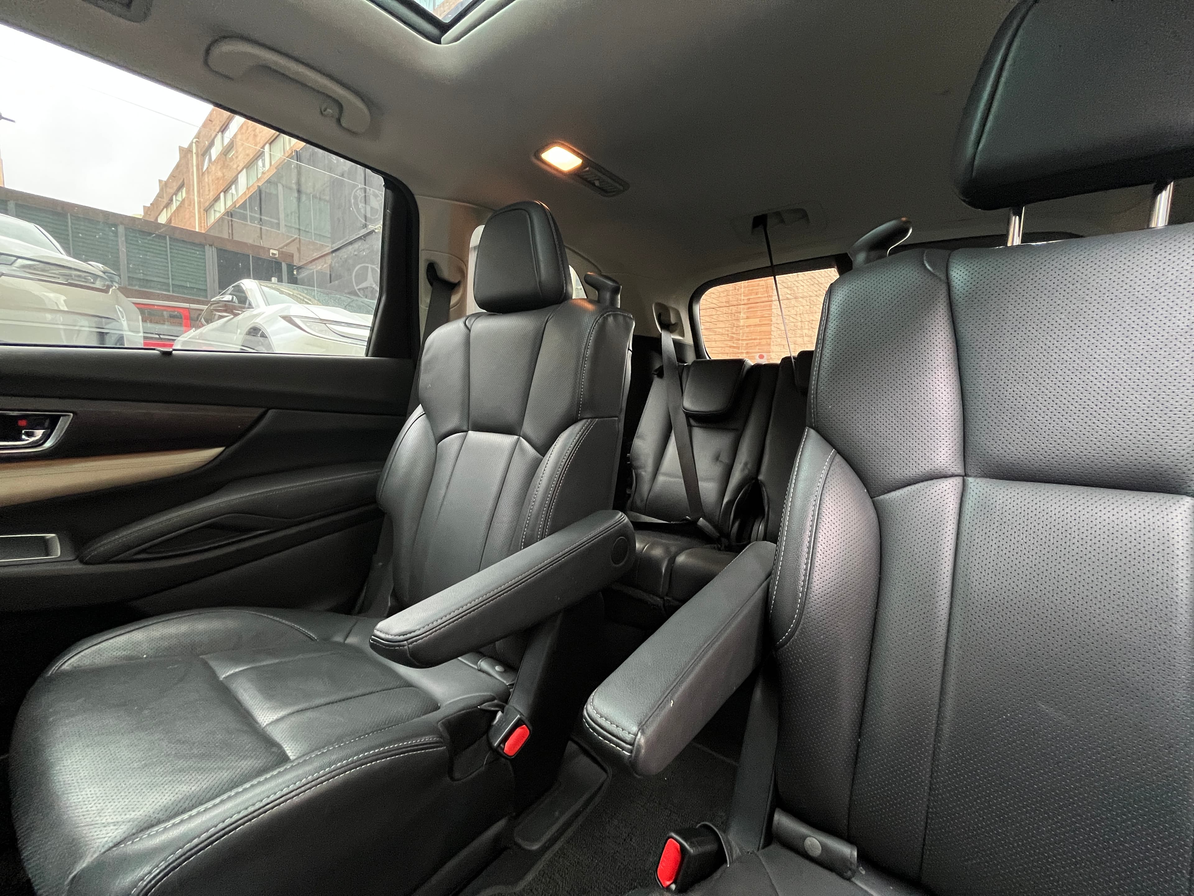 Subaru EVOLTIS TOURING Modelo 2022 17