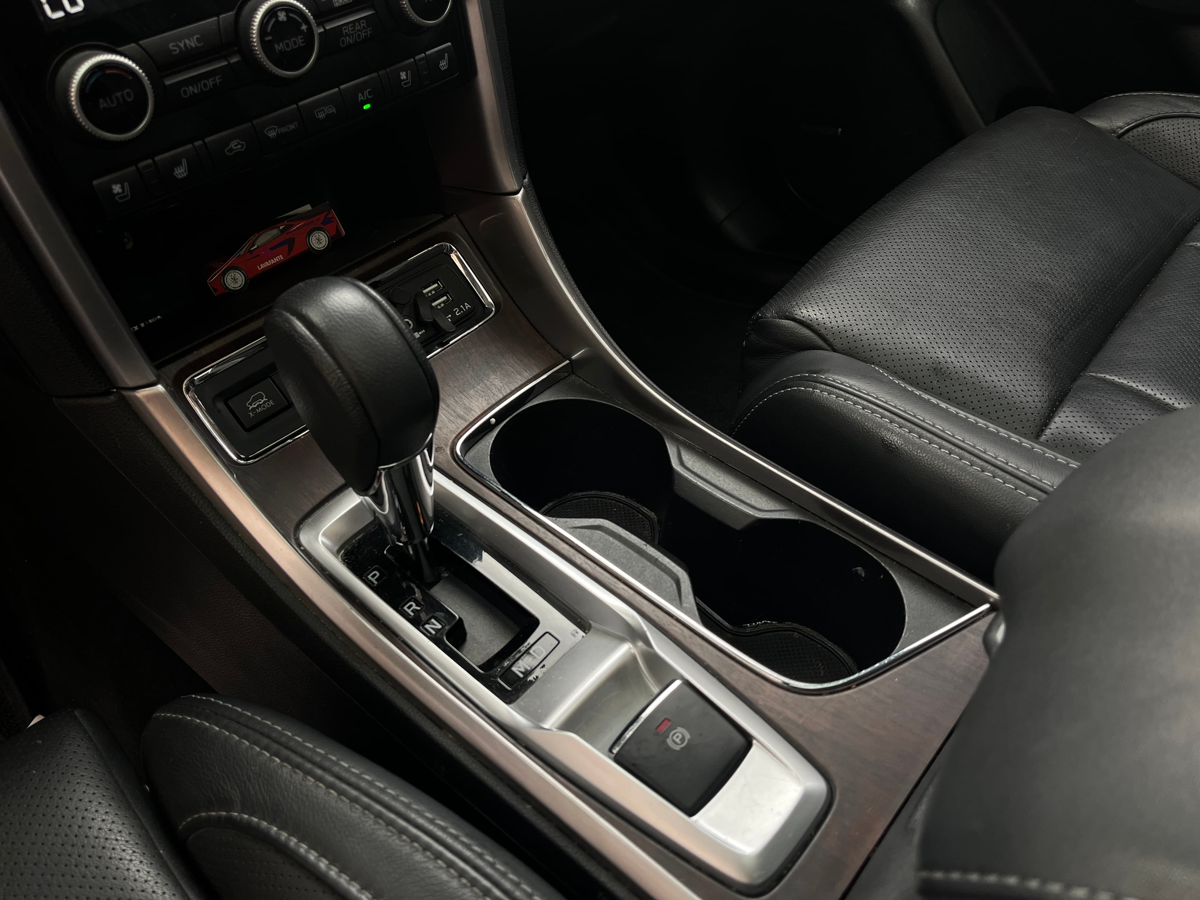 Subaru EVOLTIS TOURING Modelo 2022 11