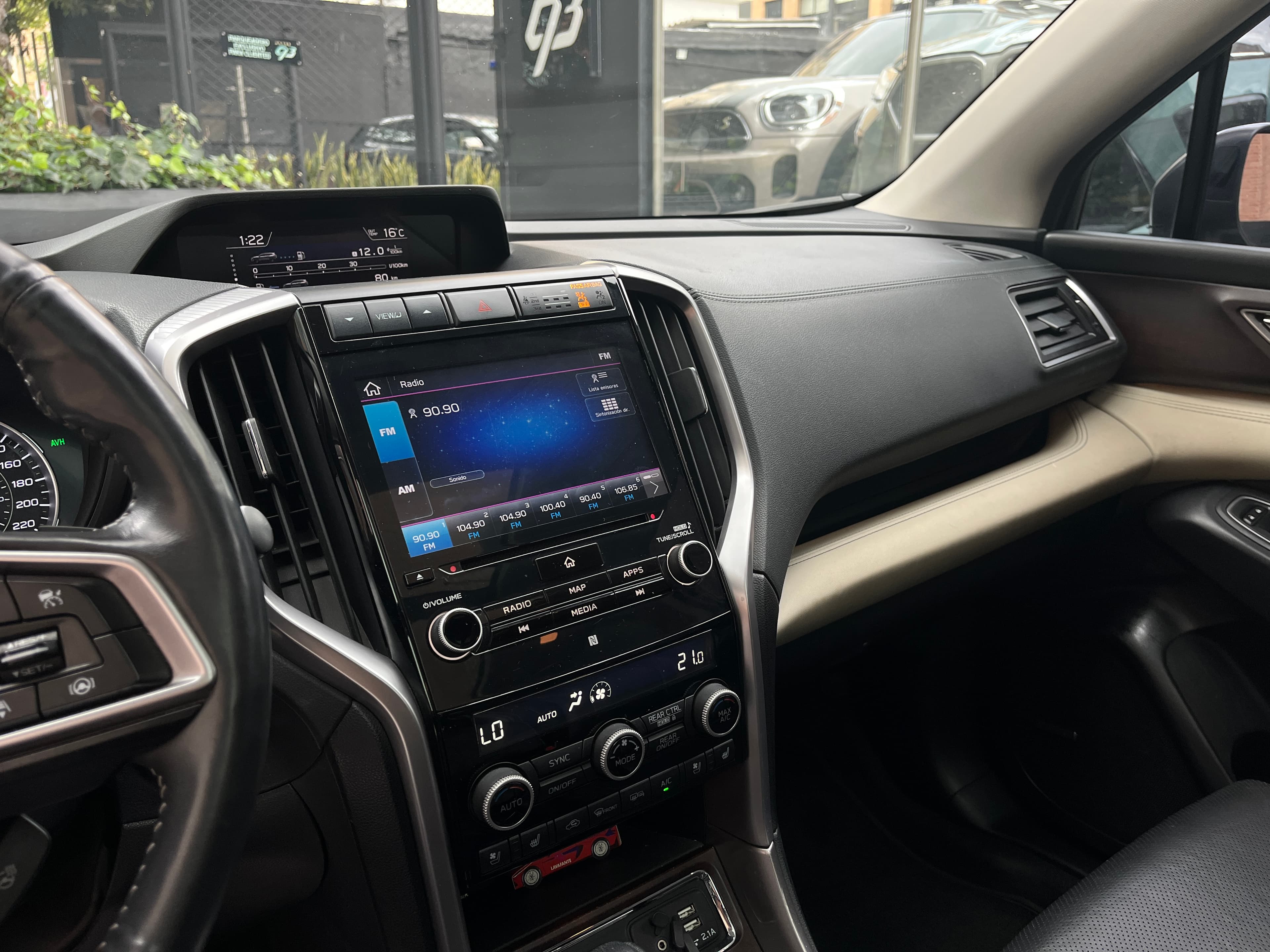 Subaru EVOLTIS TOURING Modelo 2022 10