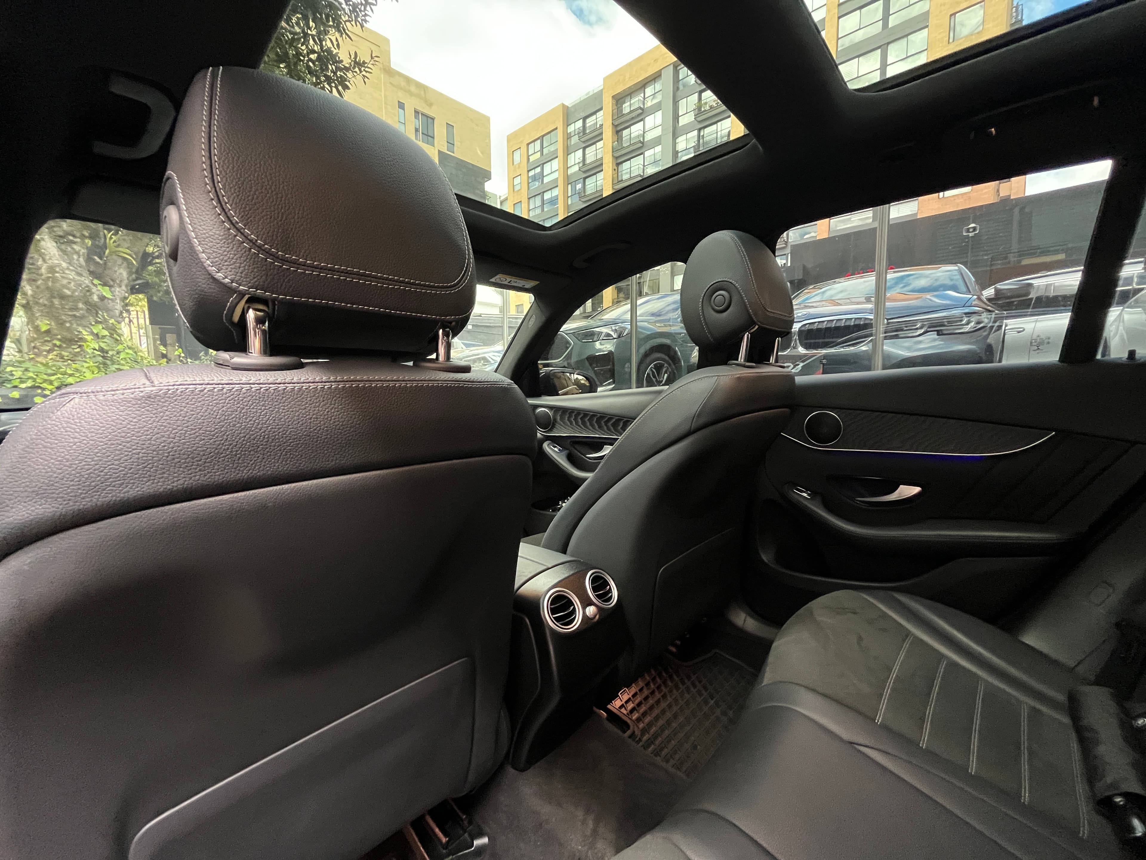 Mercedes Benz GLC300 E 4MATIC Modelo 2022 17