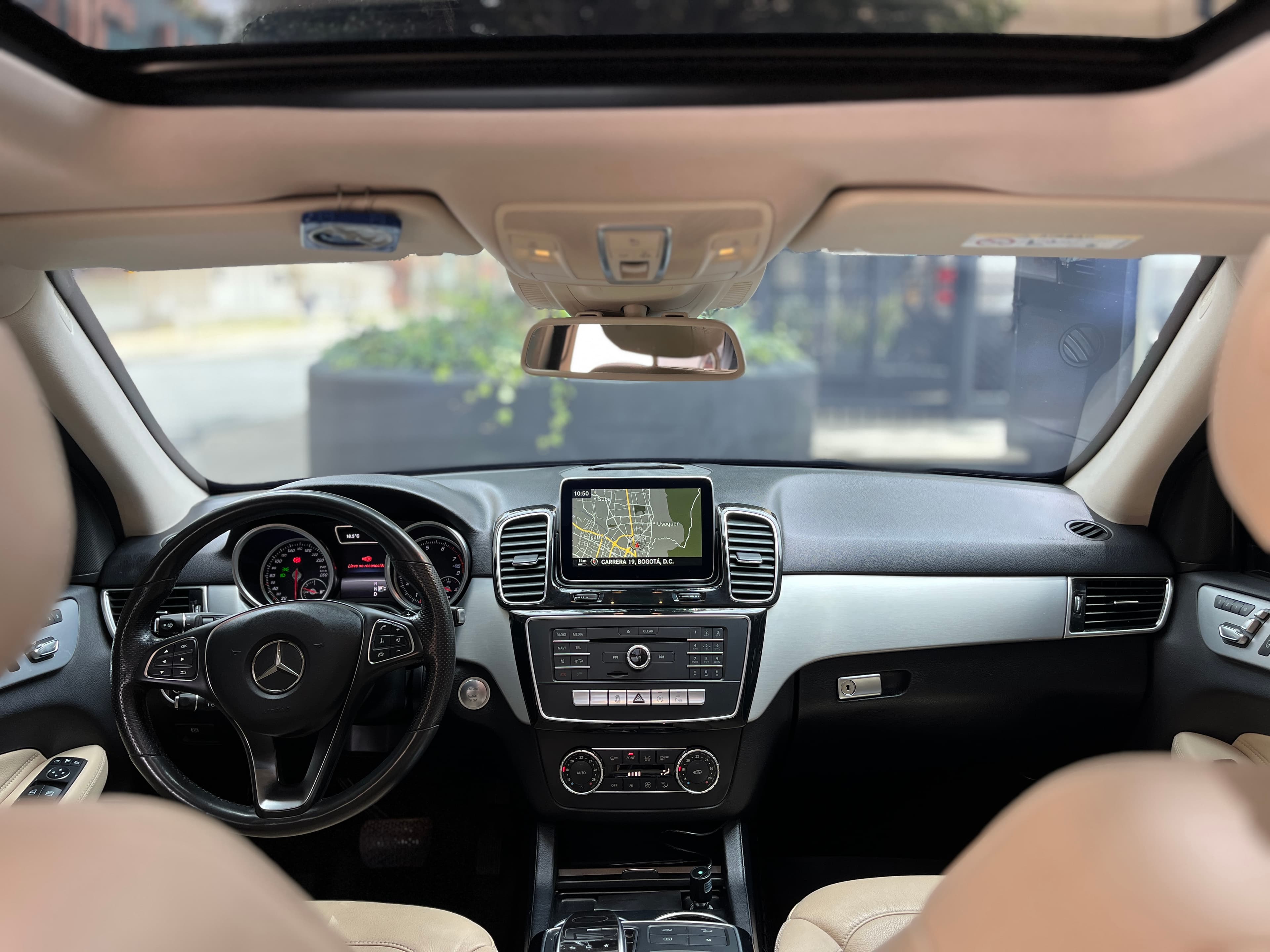 Mercedes Benz GLE500 blindada Modelo 2016 14