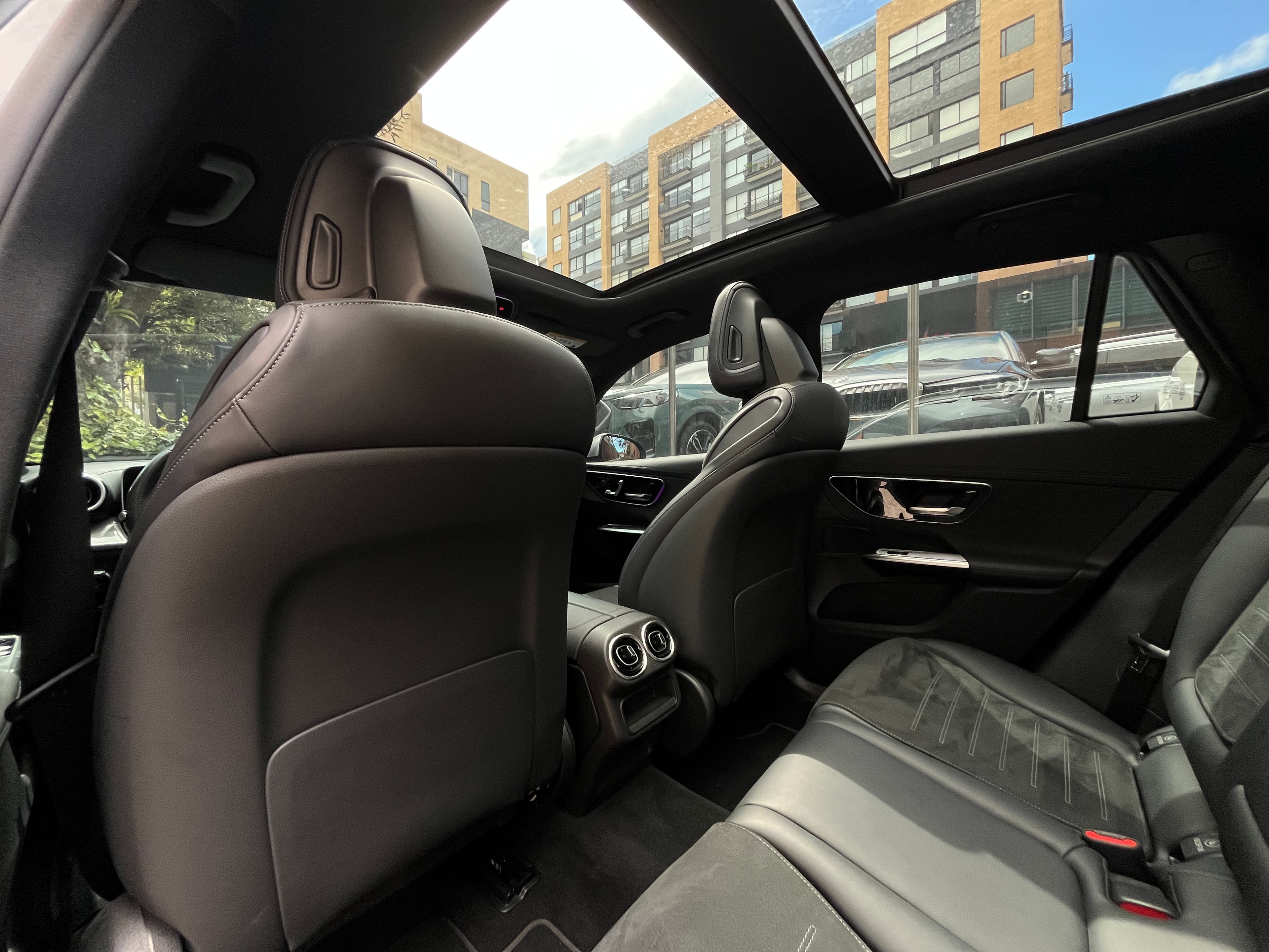 Mercedes Benz GLC300 4MATIC Modelo 2025 16