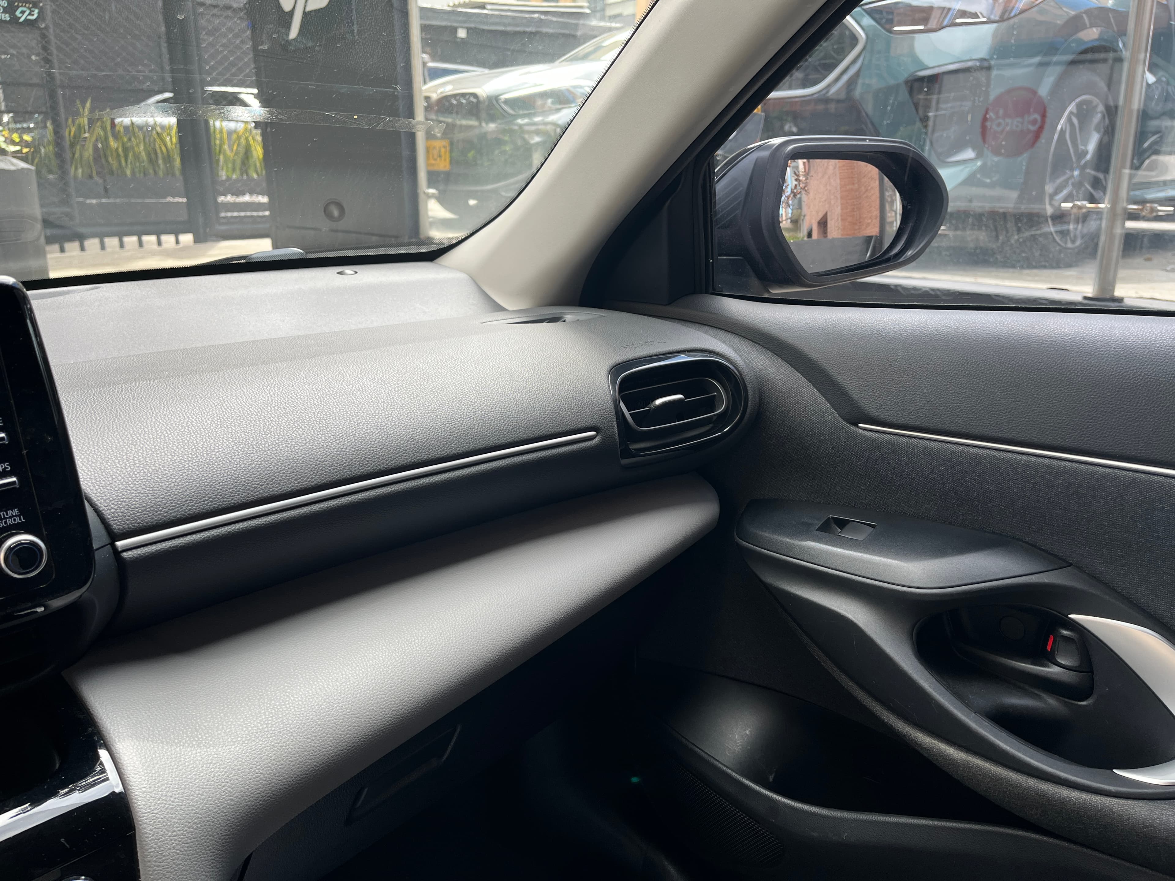 Toyota YARIS CROSS Modelo 2022 10