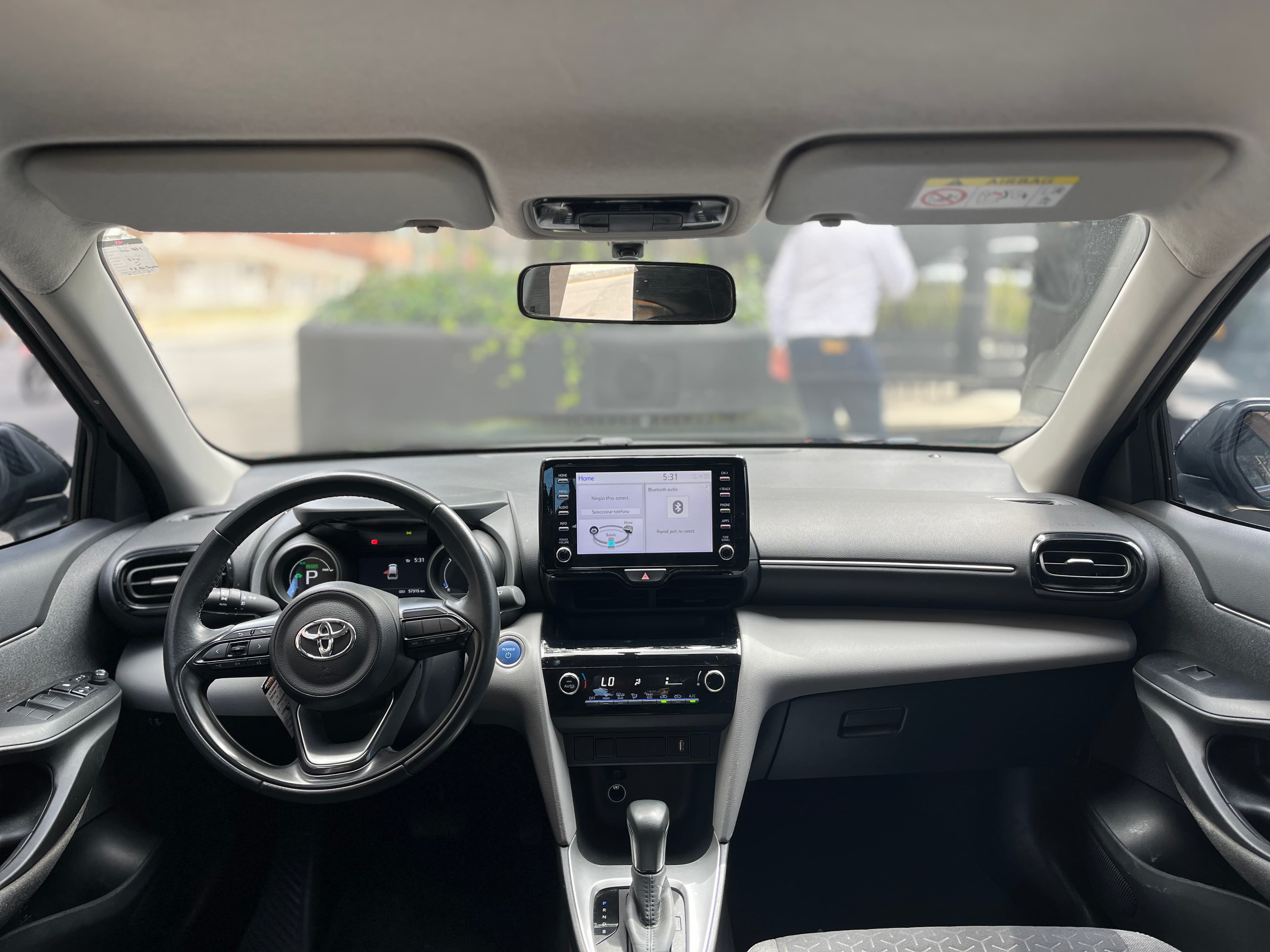 Toyota YARIS CROSS Modelo 2022 15