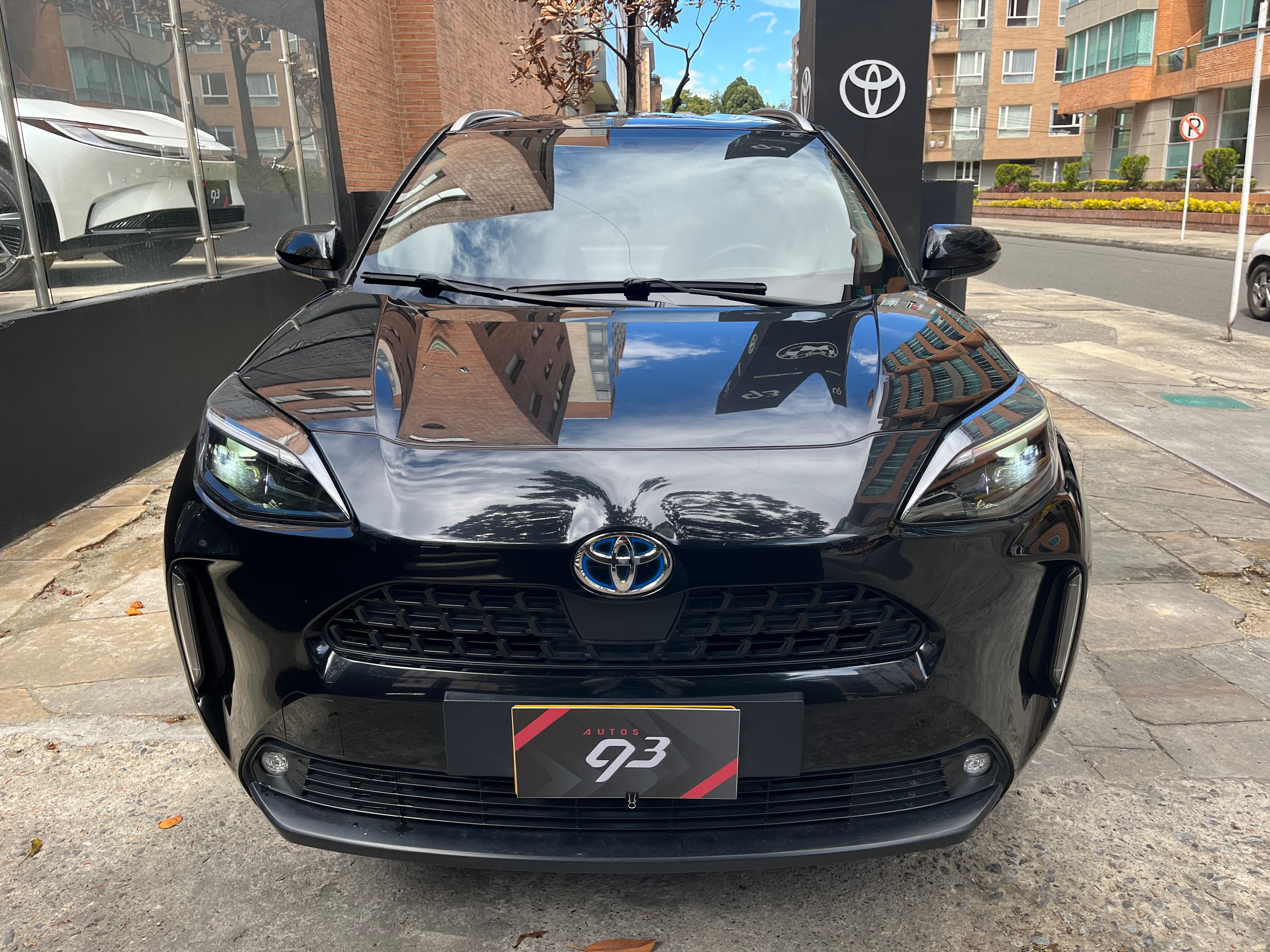 Toyota YARIS CROSS Modelo 2022 2