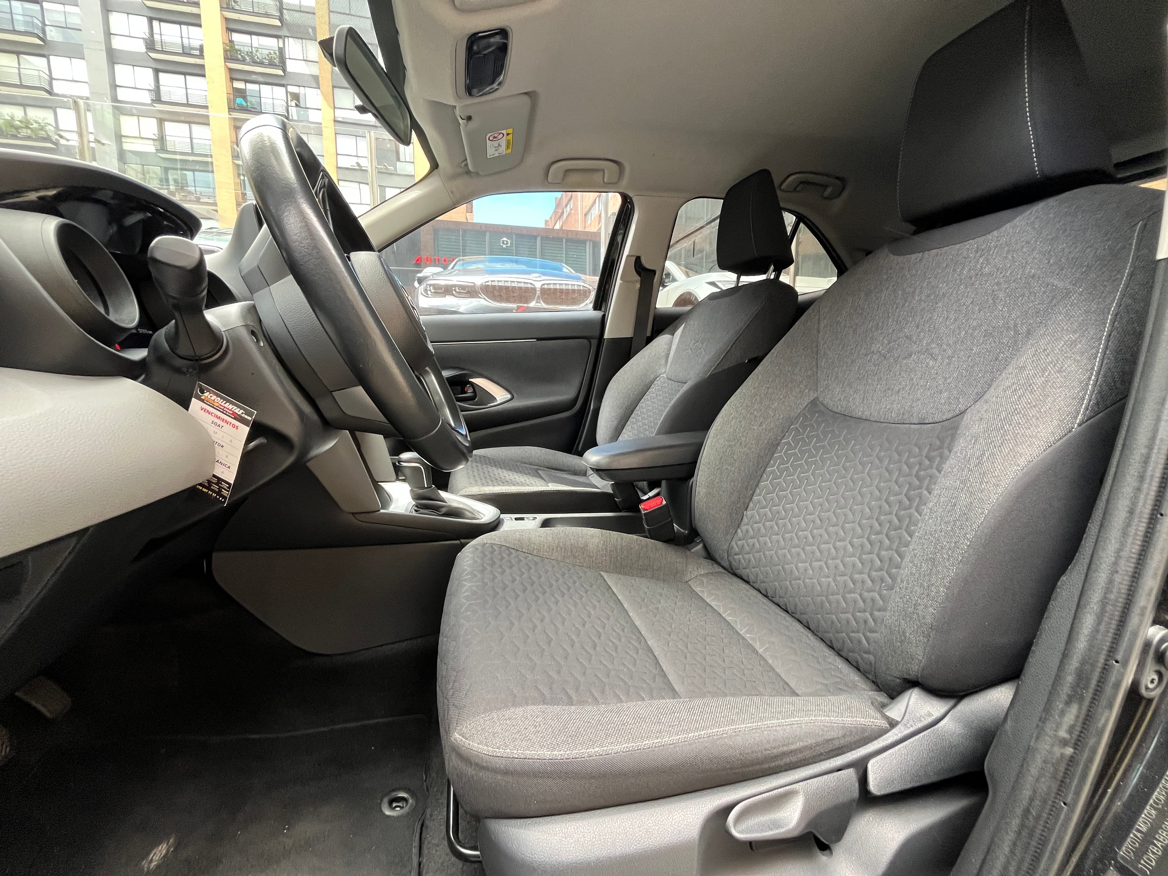 Toyota YARIS CROSS Modelo 2022 9