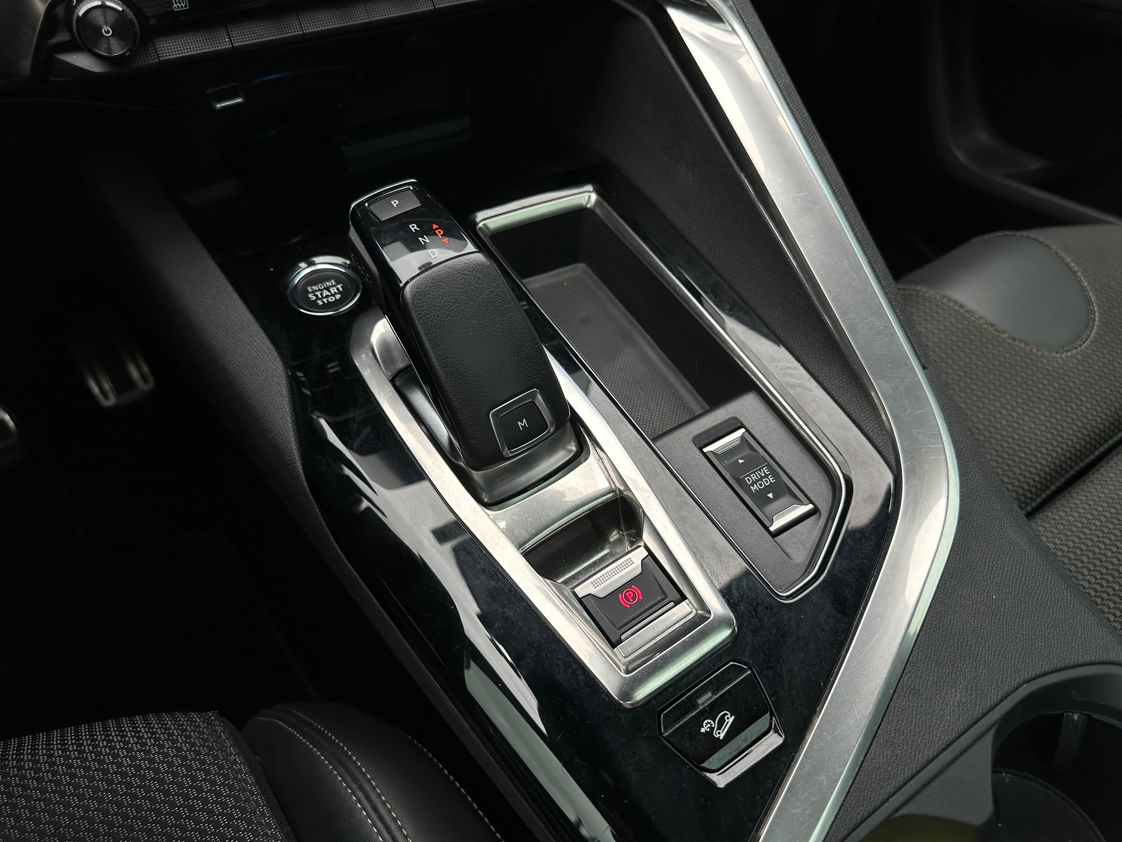 Peugeot 3008 1600 Modelo 2023 15