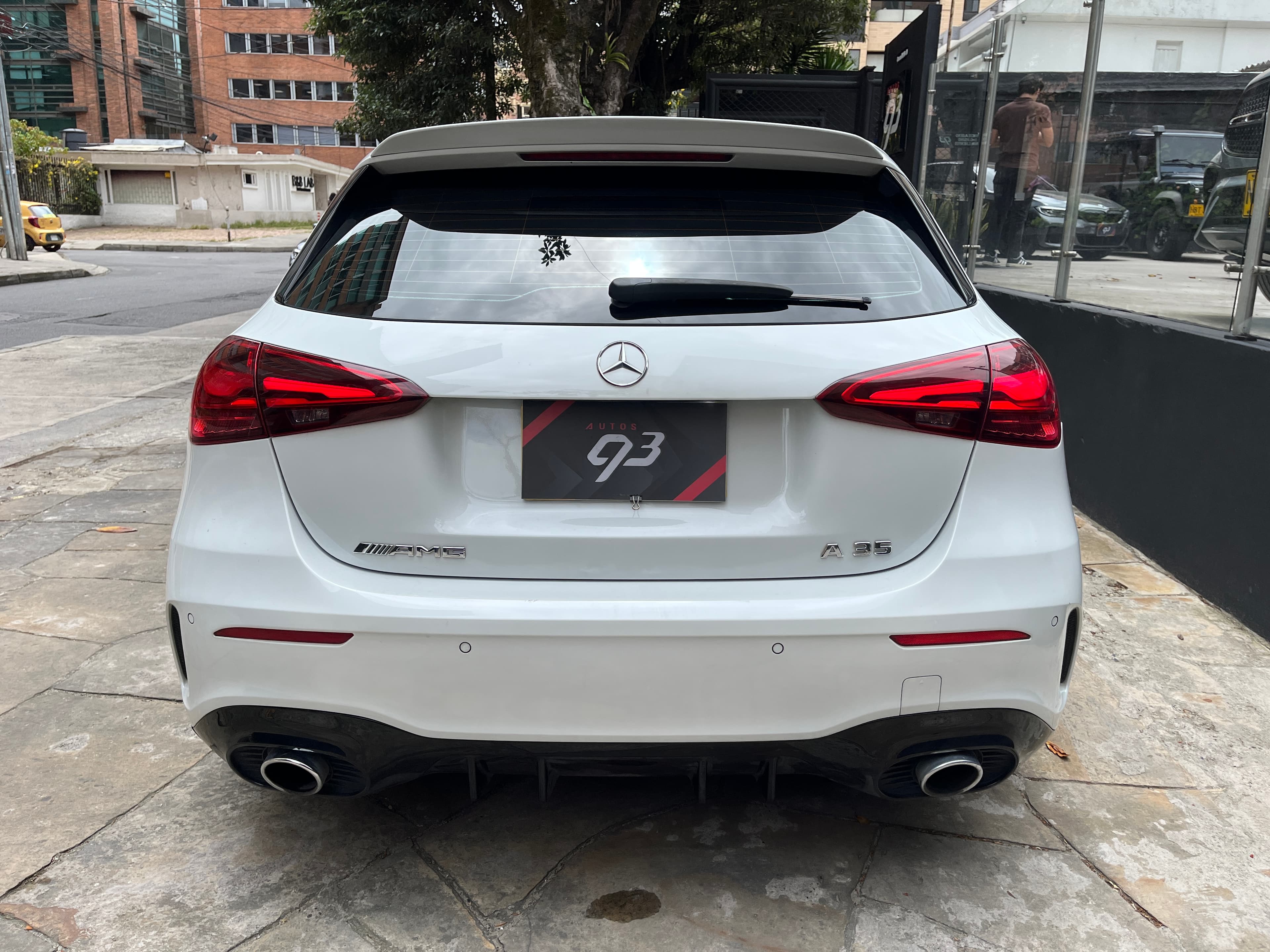 Mercedes Benz A35 Modelo 2023 5