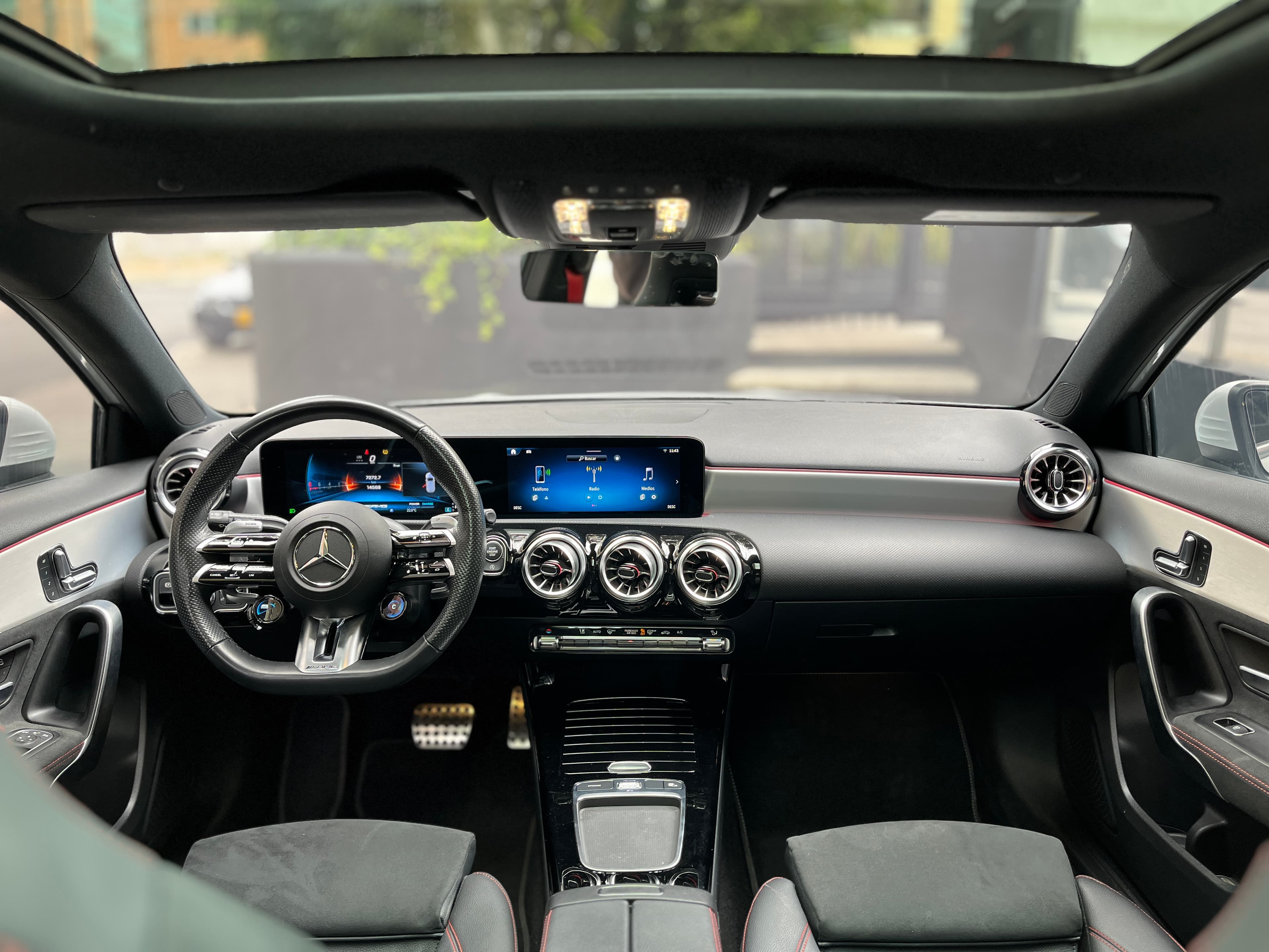 Mercedes Benz A35 Modelo 2023 13