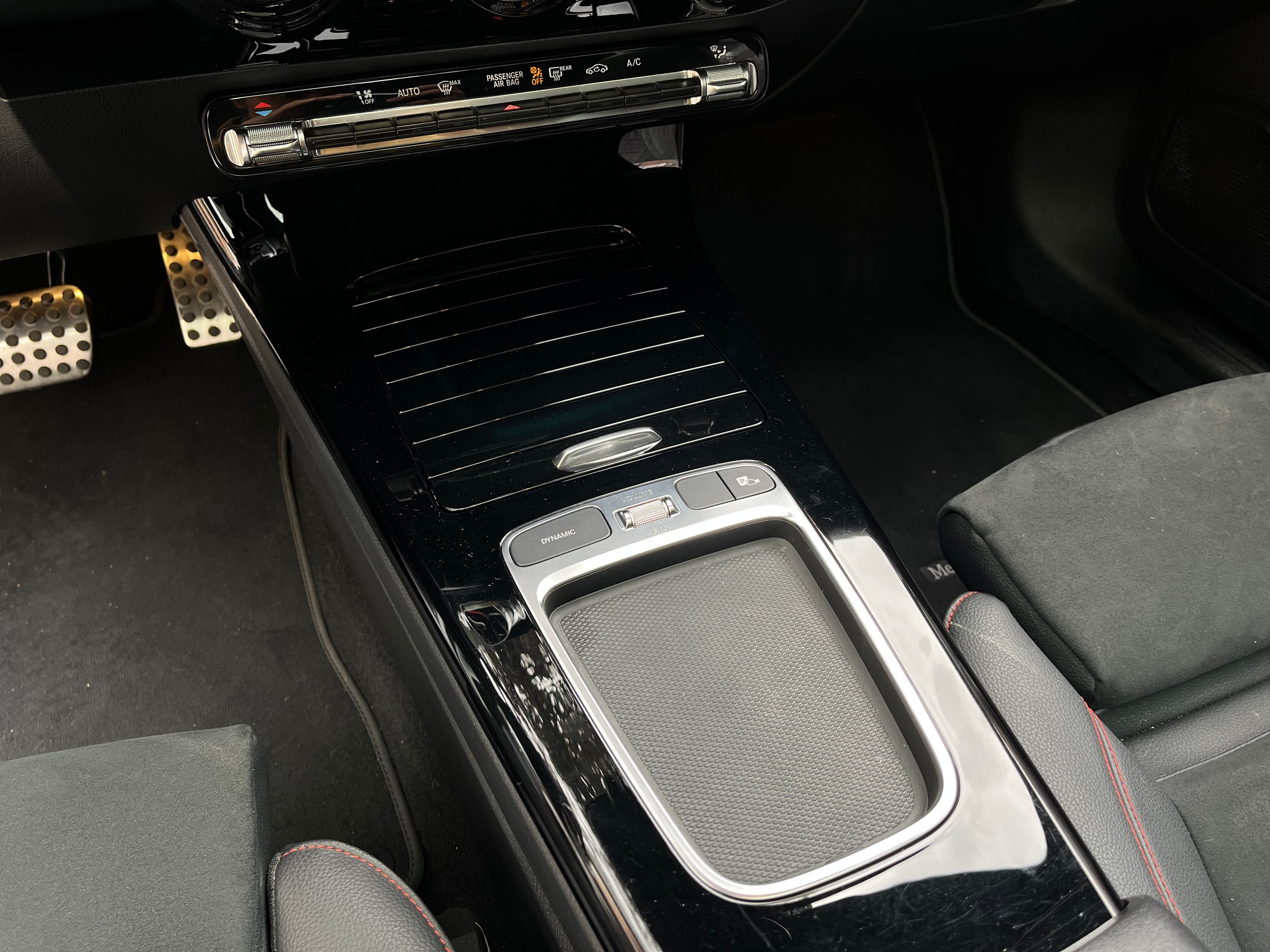 Mercedes Benz A35 Modelo 2023 12