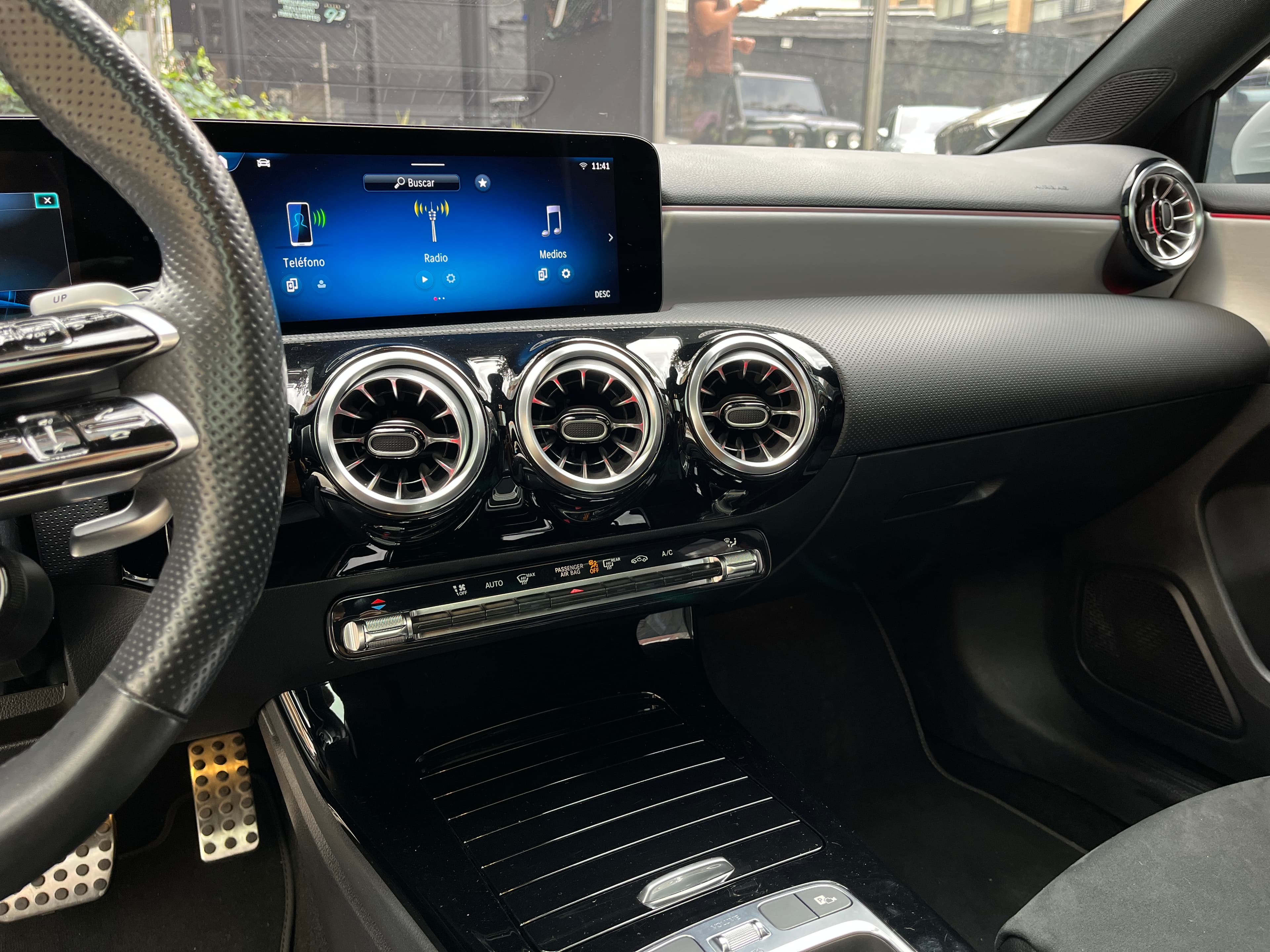 Mercedes Benz A35 Modelo 2023 11