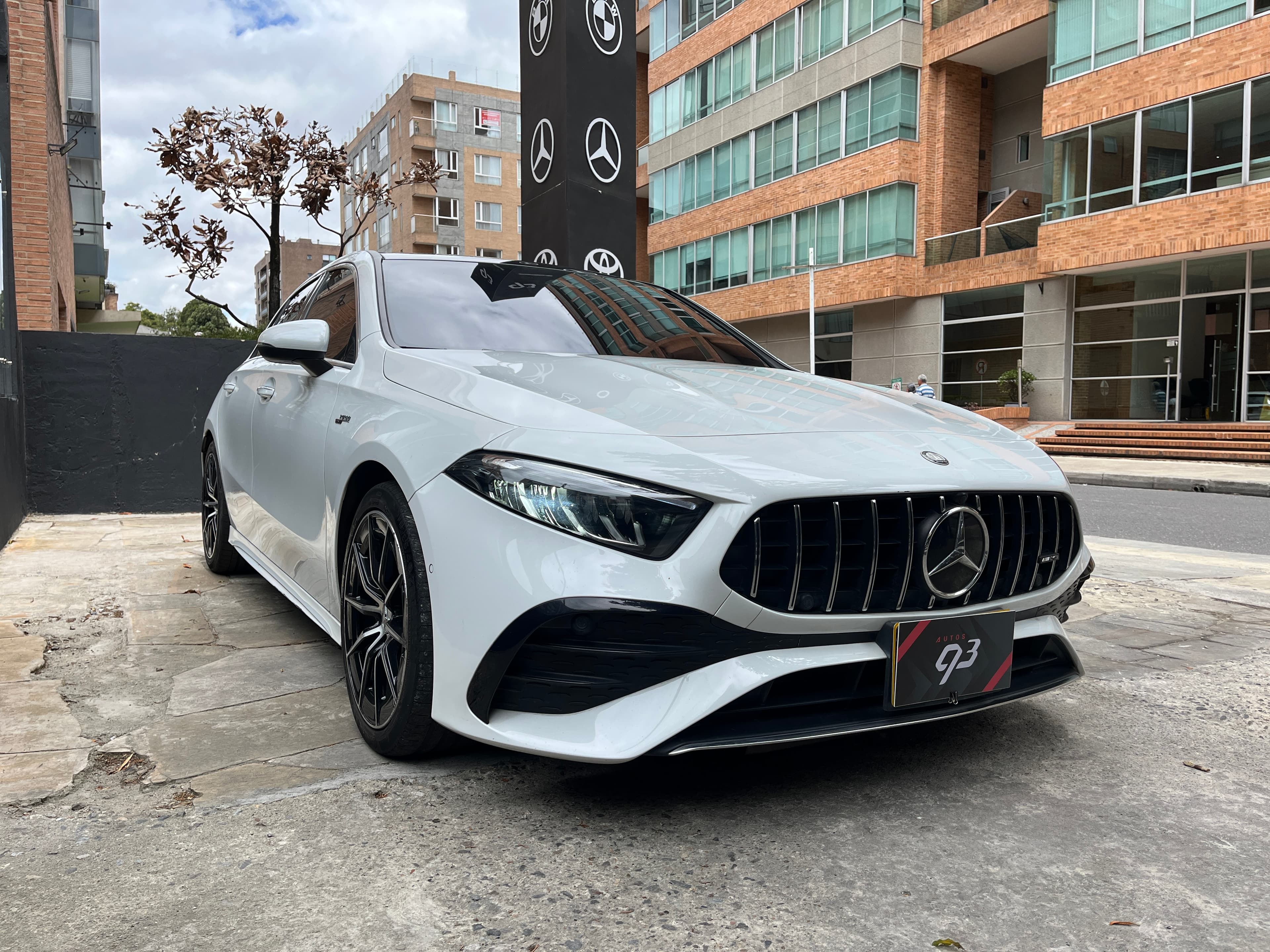 Mercedes Benz A35 Modelo 2023 3