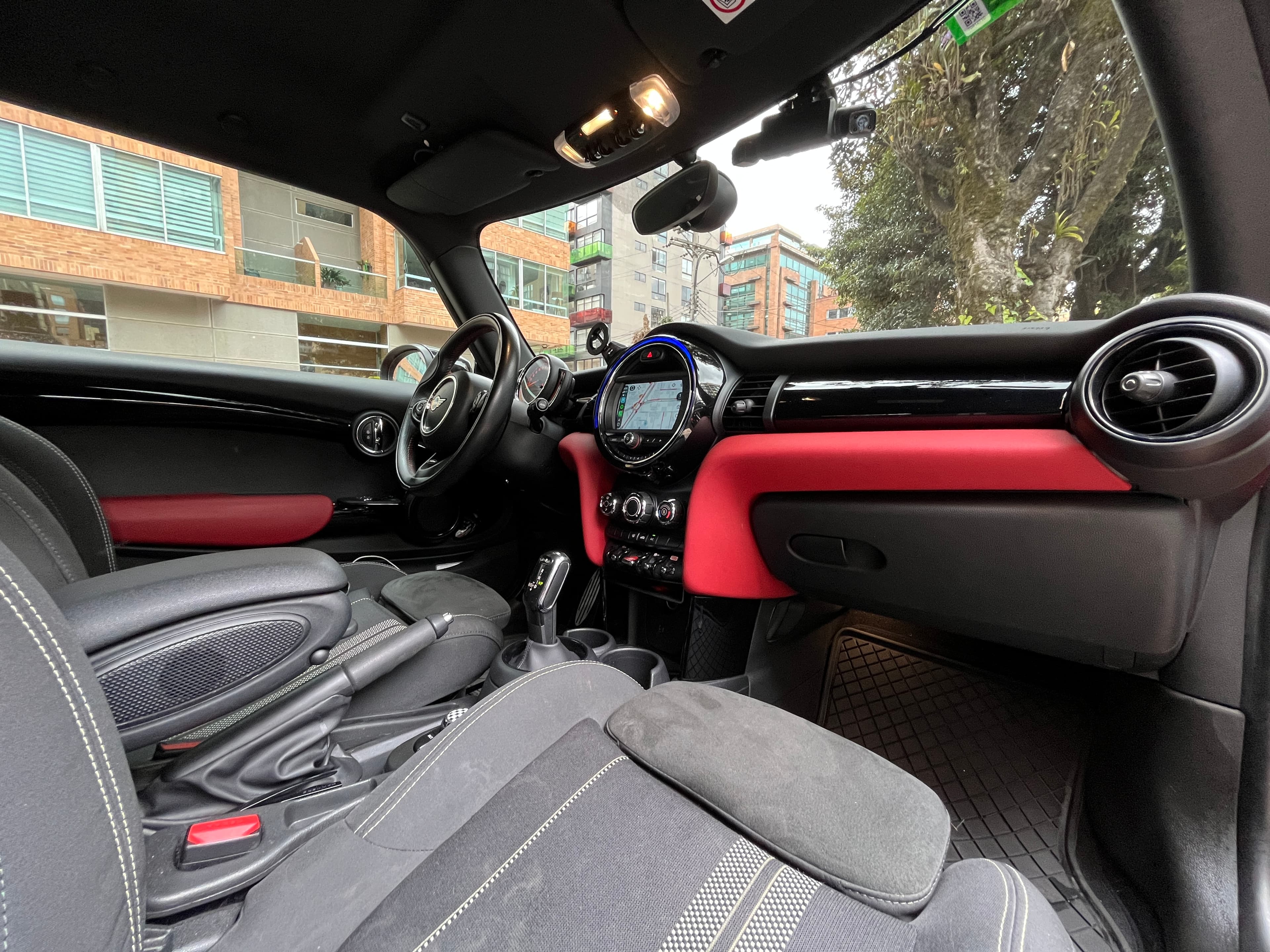 MINI COOPER Modelo 2020 15