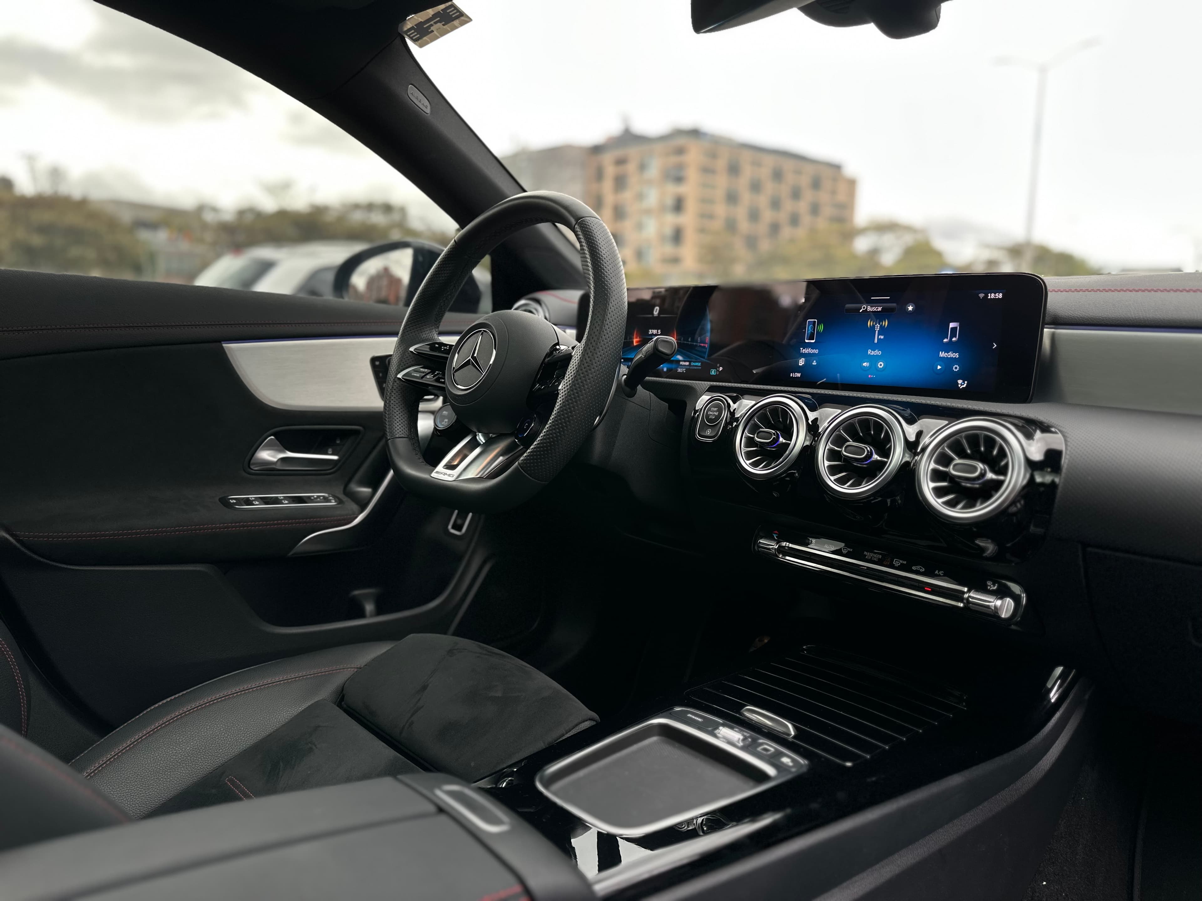 Mercedes Benz CLA35 AMG Amg Modelo 2026 24