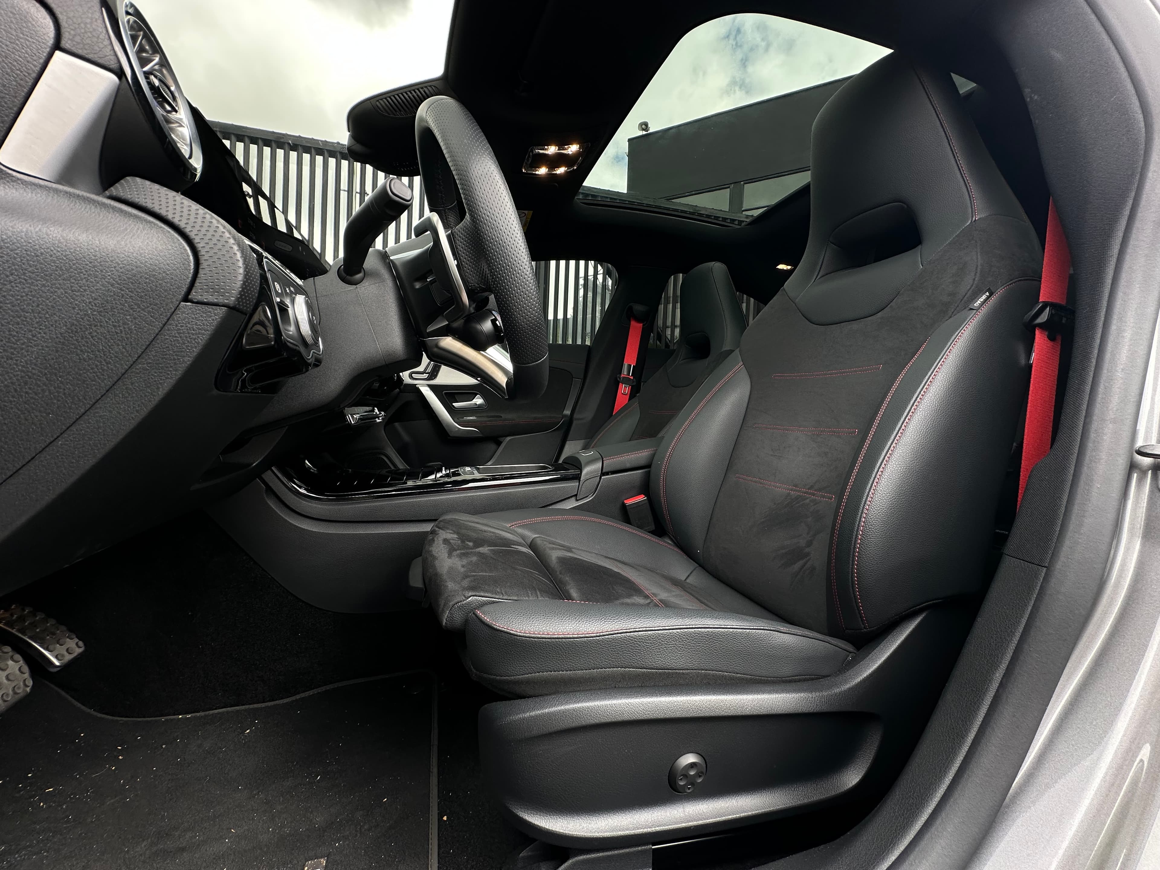 Mercedes Benz CLA35 AMG Amg Modelo 2026 8