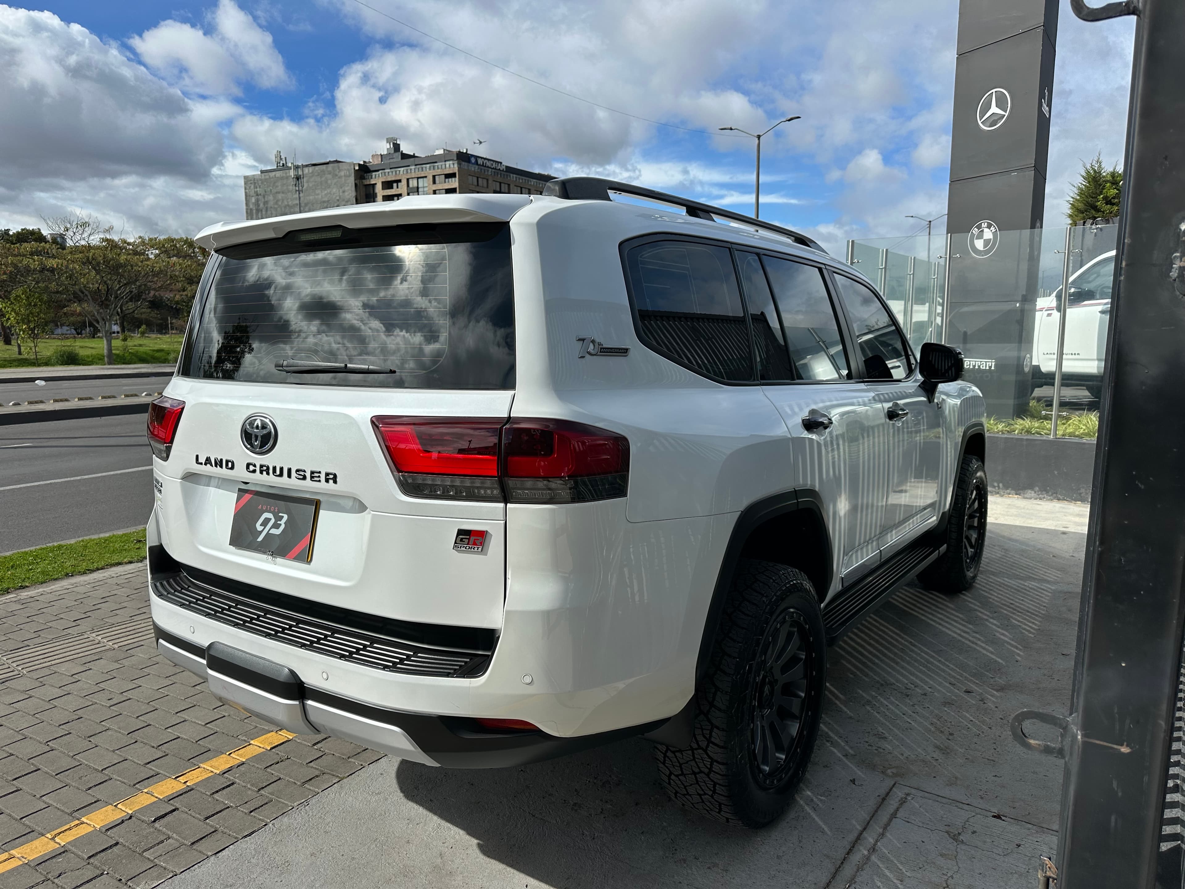 Toyota Land Cruiser 300 GR Modelo 2022 6