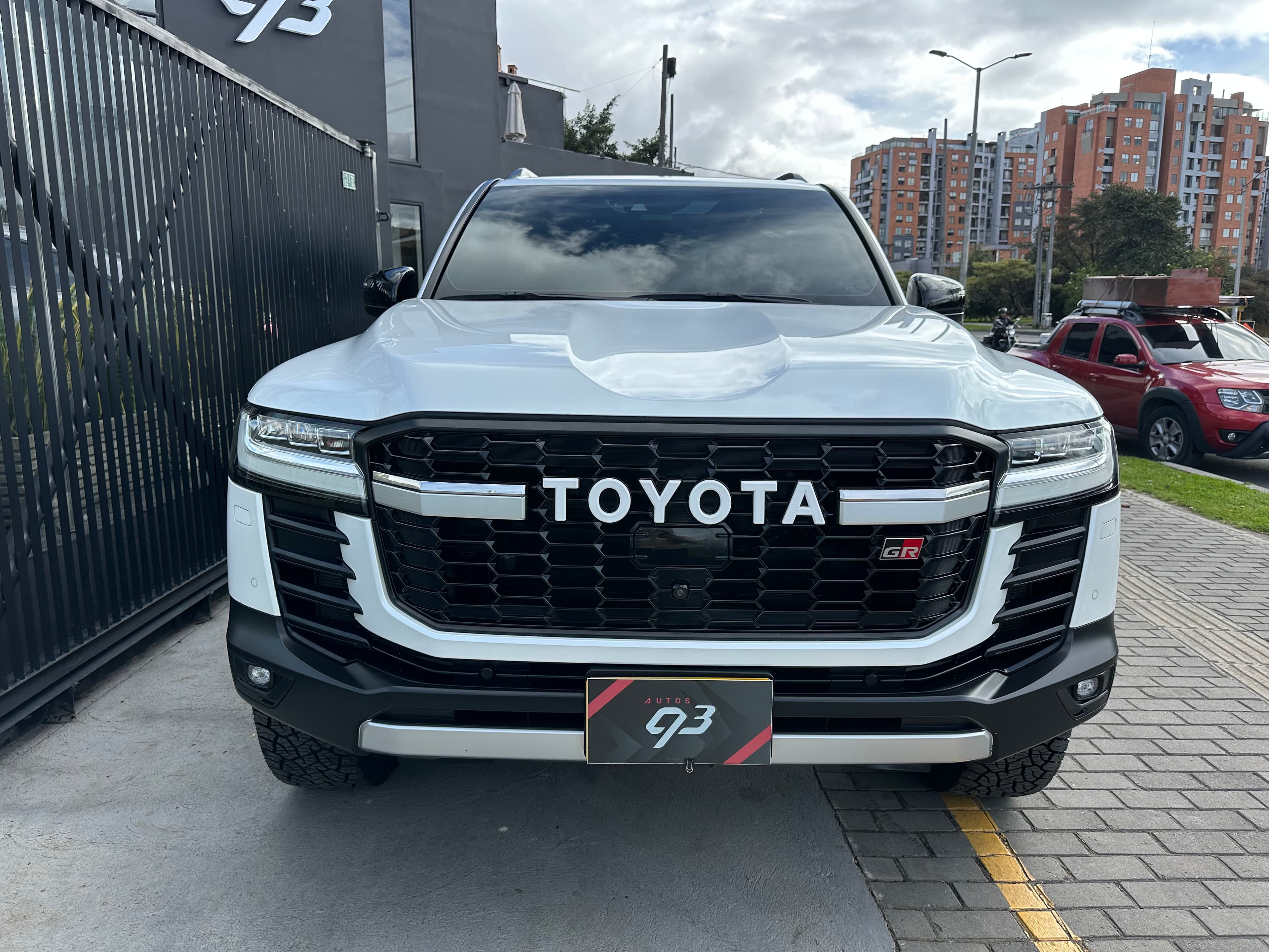 Toyota Land Cruiser 300 GR Modelo 2022 2