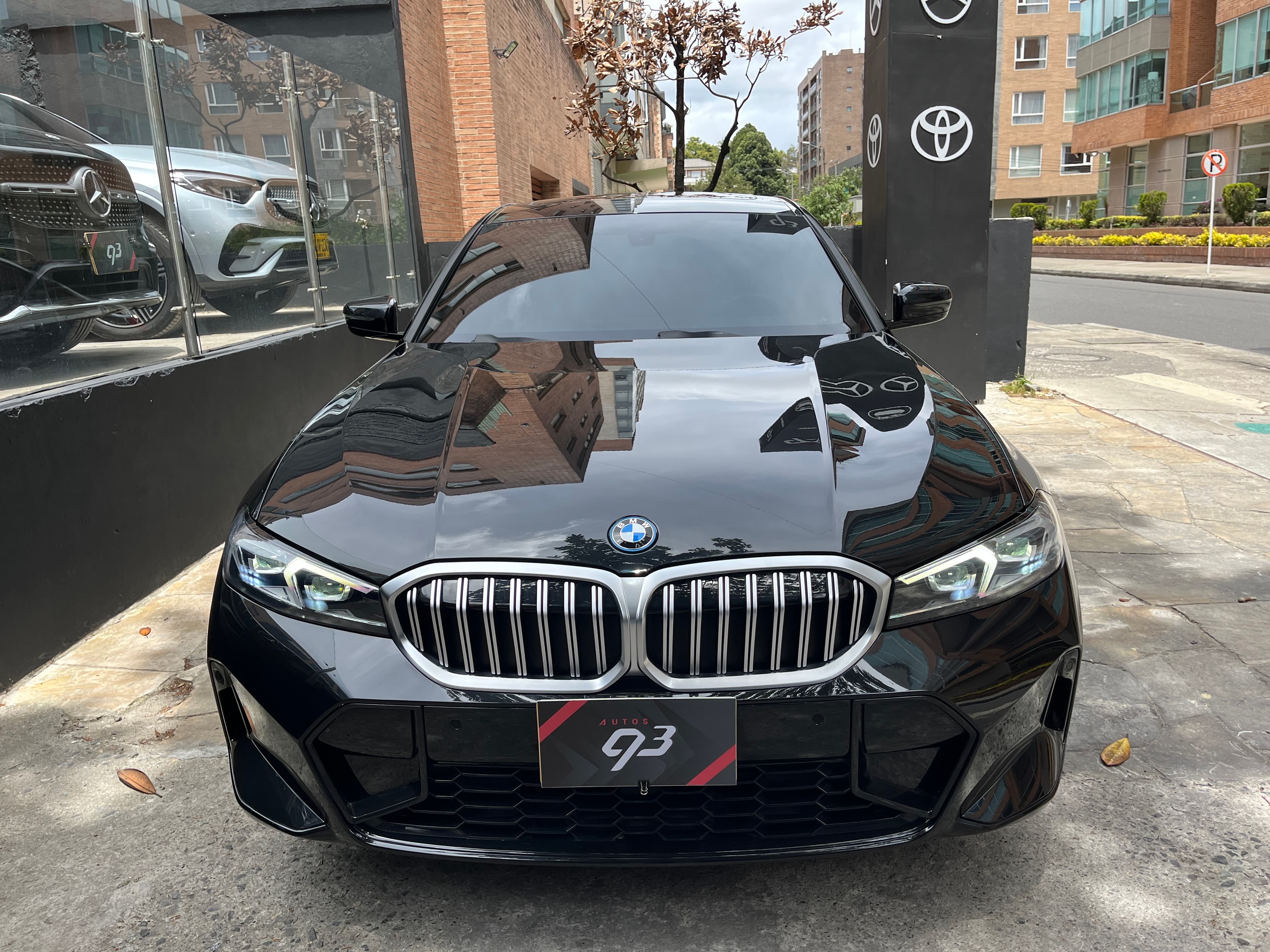 BMW 330E Modelo 2024 2
