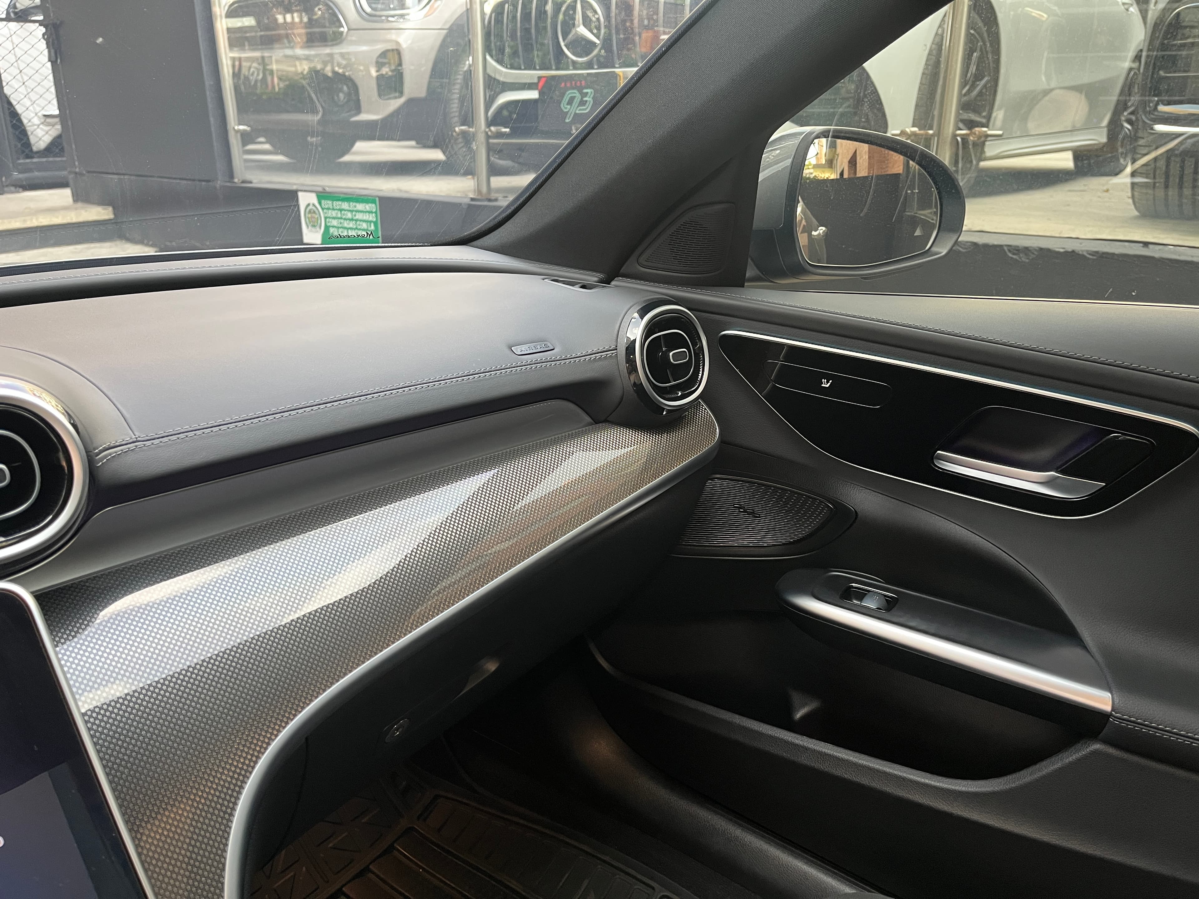 Mercedes Benz C200 Modelo 2025 10