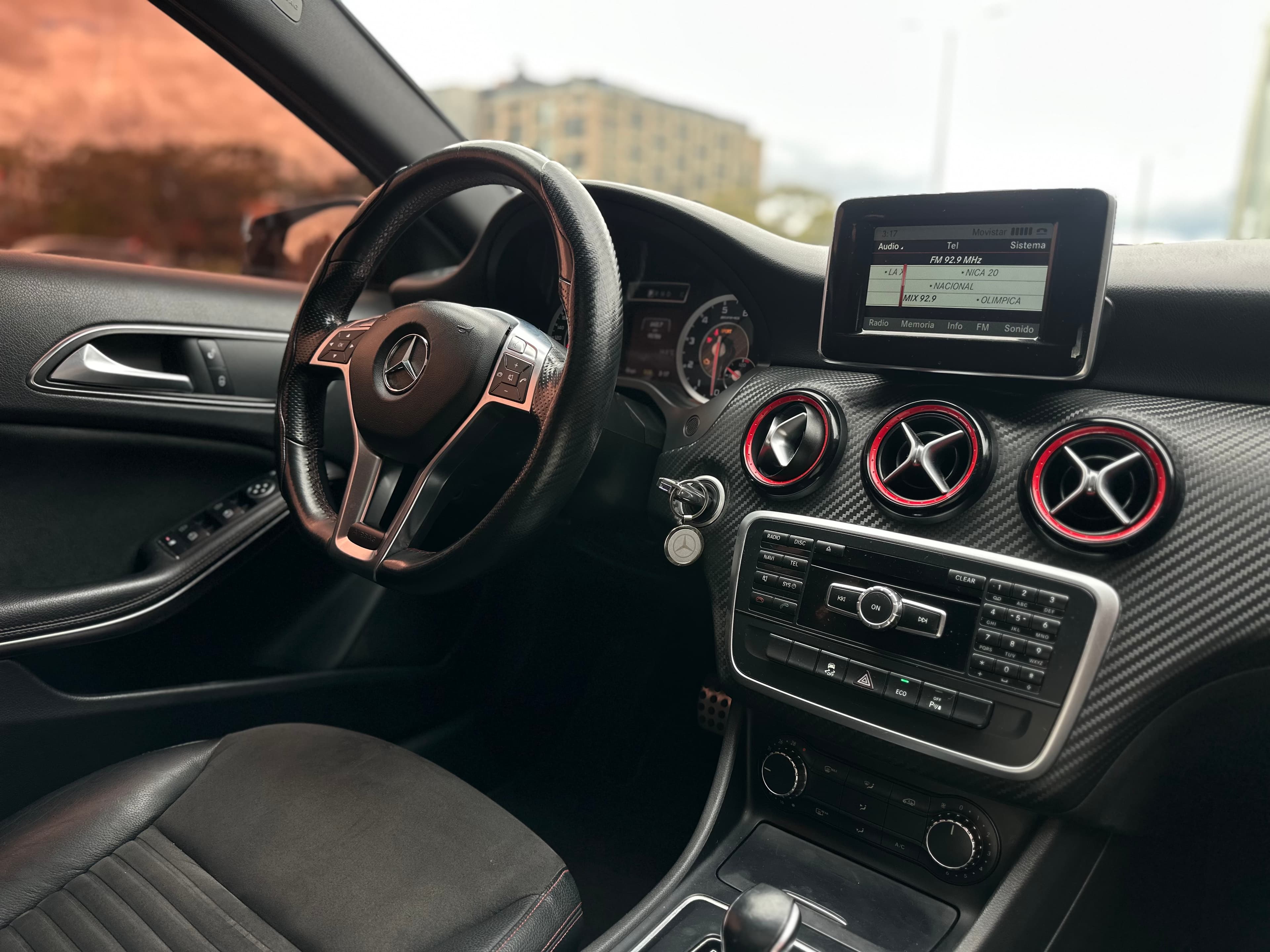 Mercedes Benz A45 AMG Modelo 2014 23