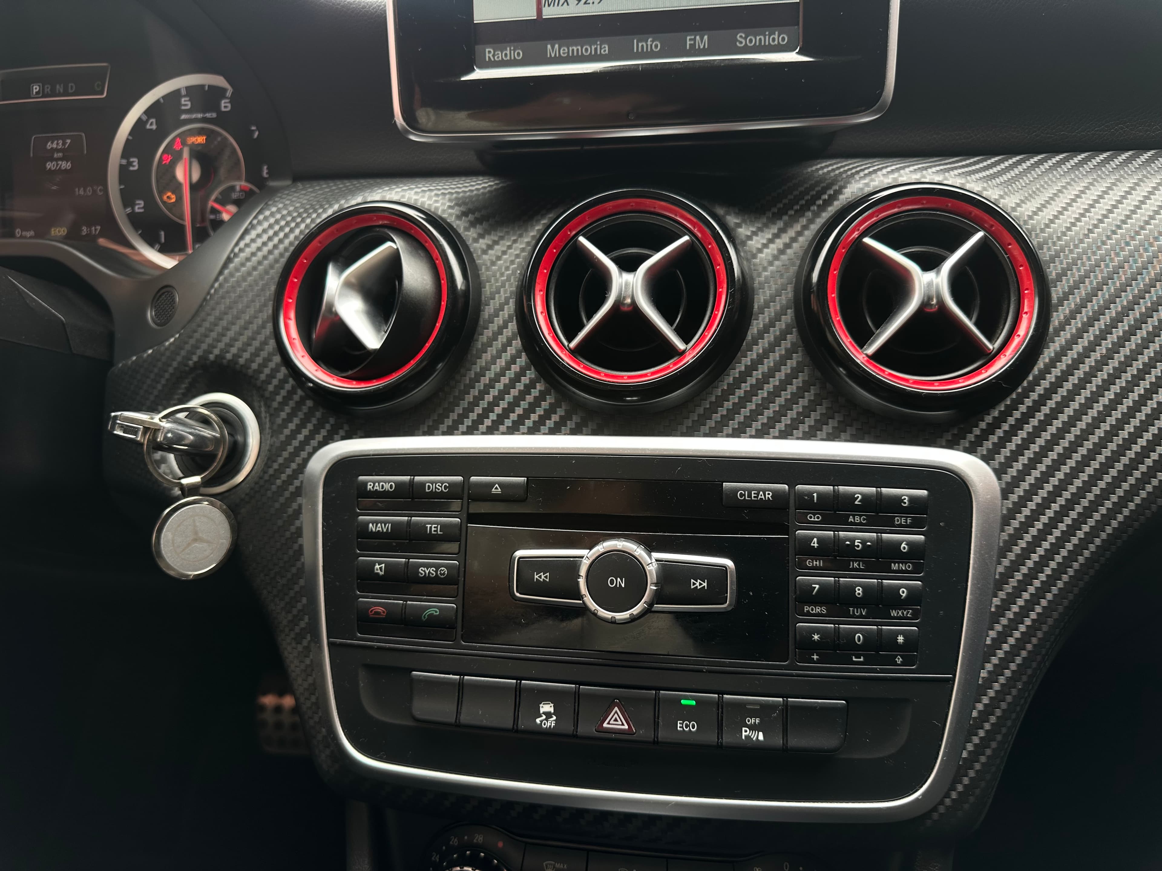 Mercedes Benz A45 AMG Modelo 2014 18