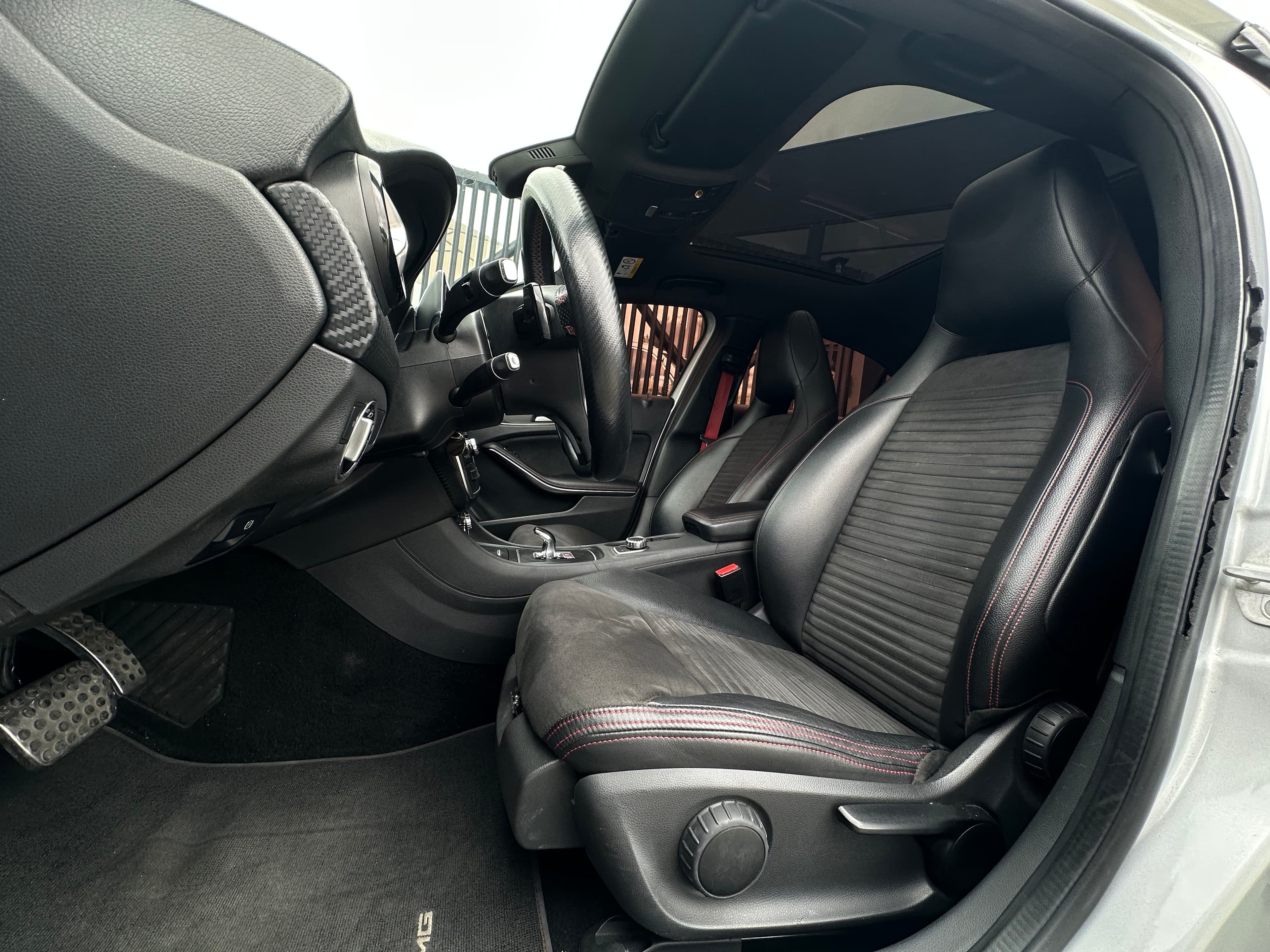 Mercedes Benz A45 AMG Modelo 2014 8