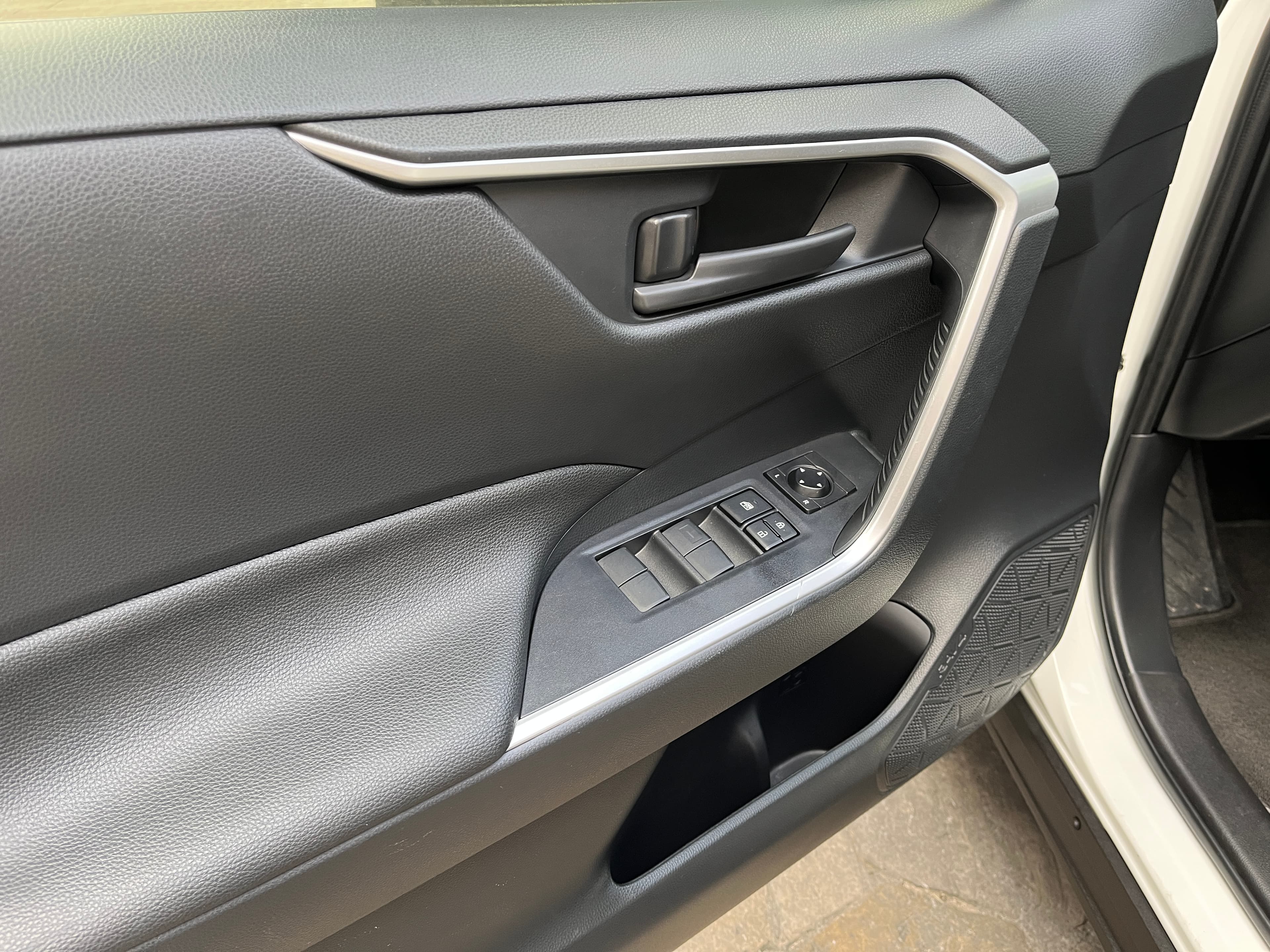 Toyota Rav4 Modelo 2024 8