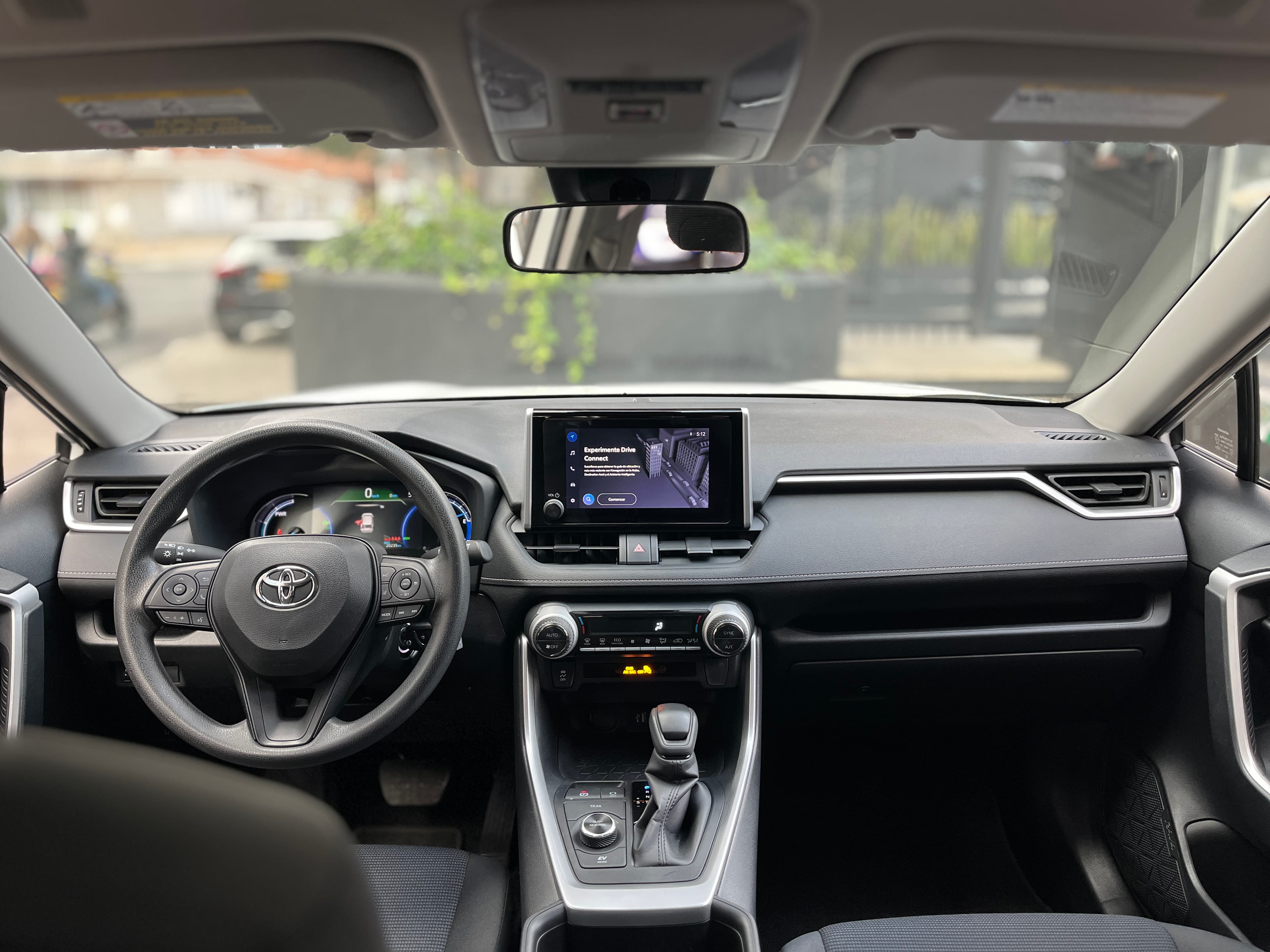 Toyota Rav4 Modelo 2024 13