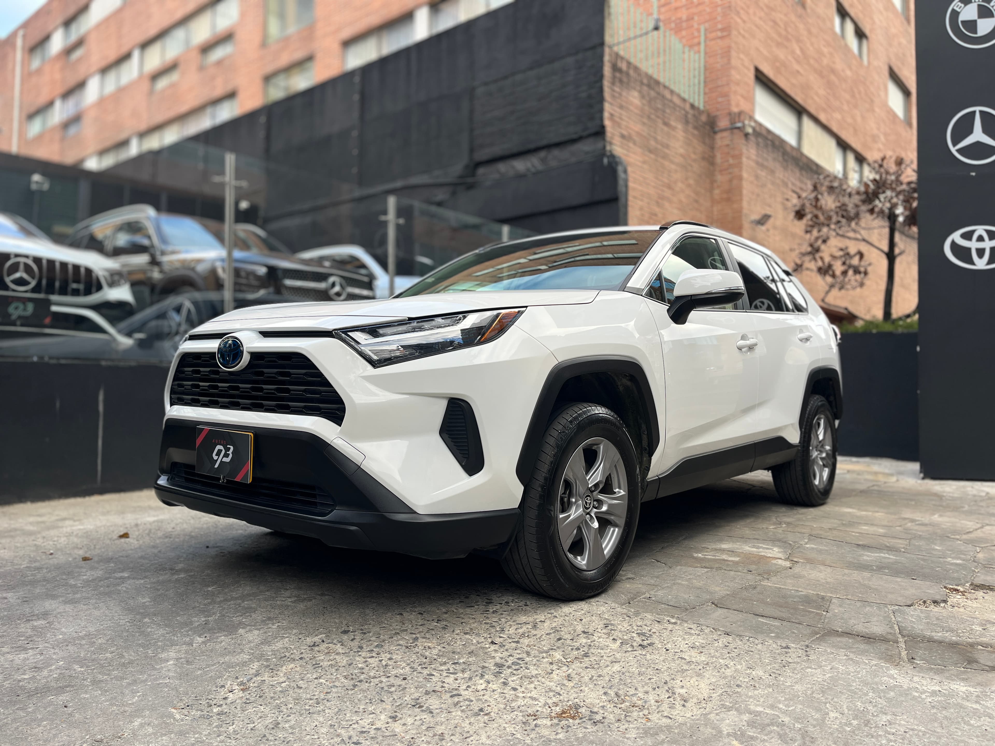 Toyota Rav4 Modelo 2024 1