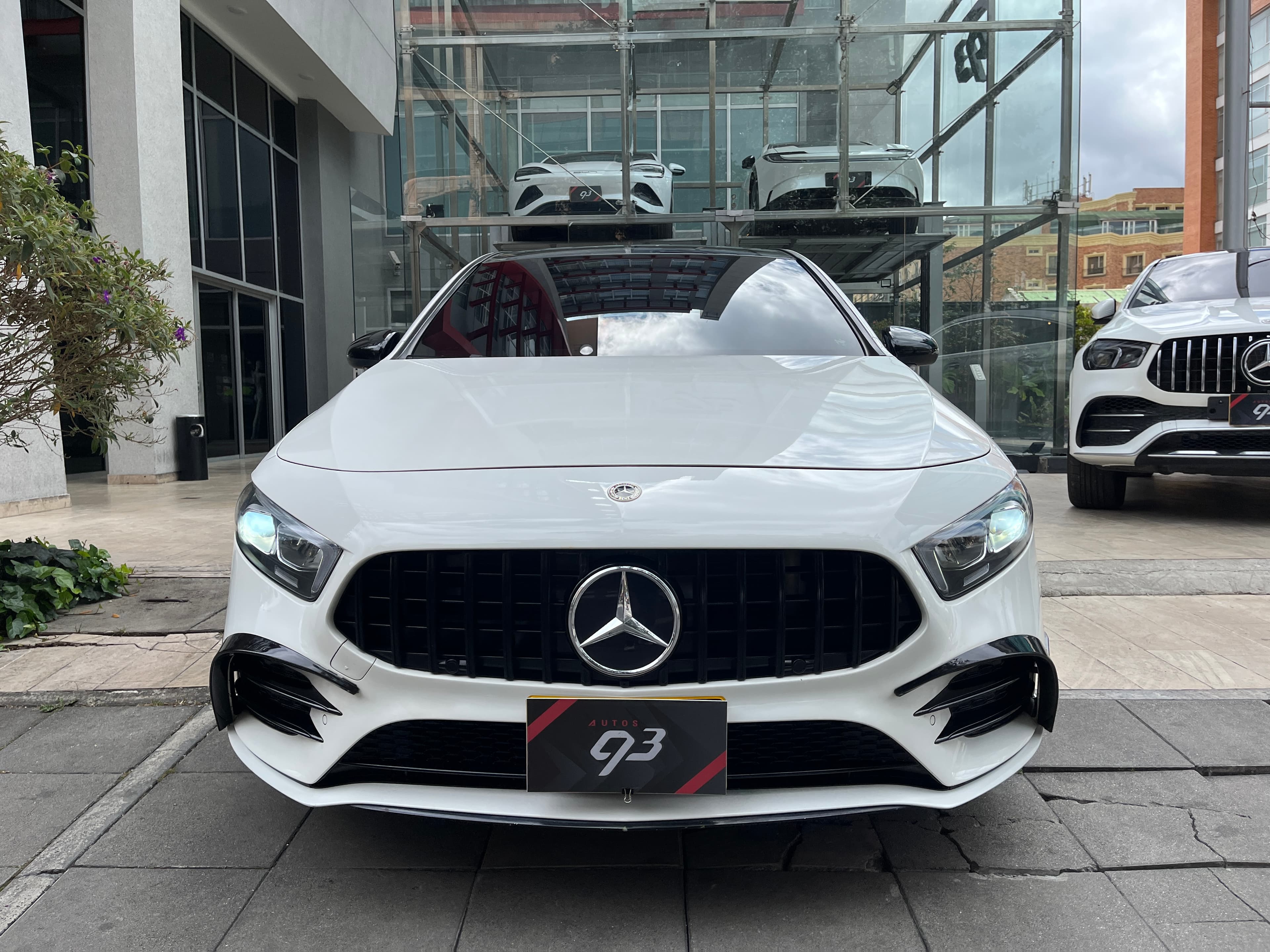Mercedes Benz A35 Modelo 2022 3