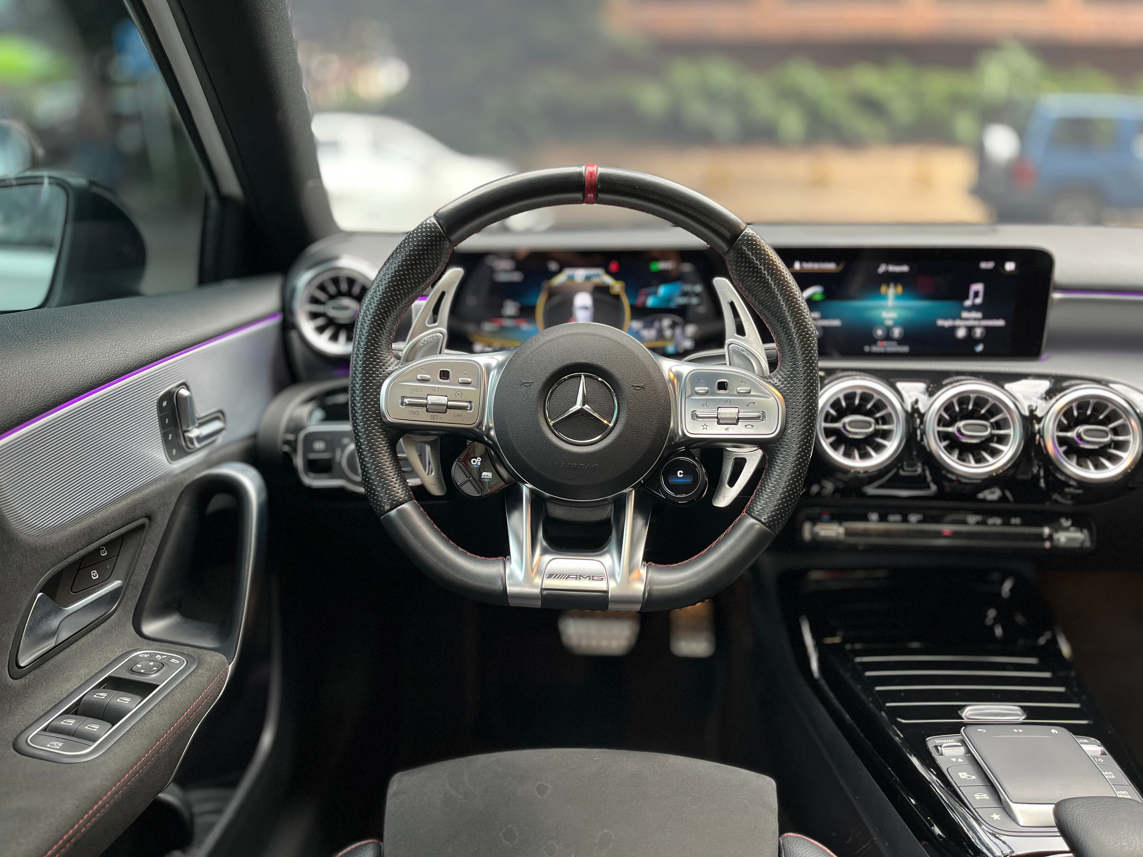 Mercedes Benz A35 Modelo 2022 16