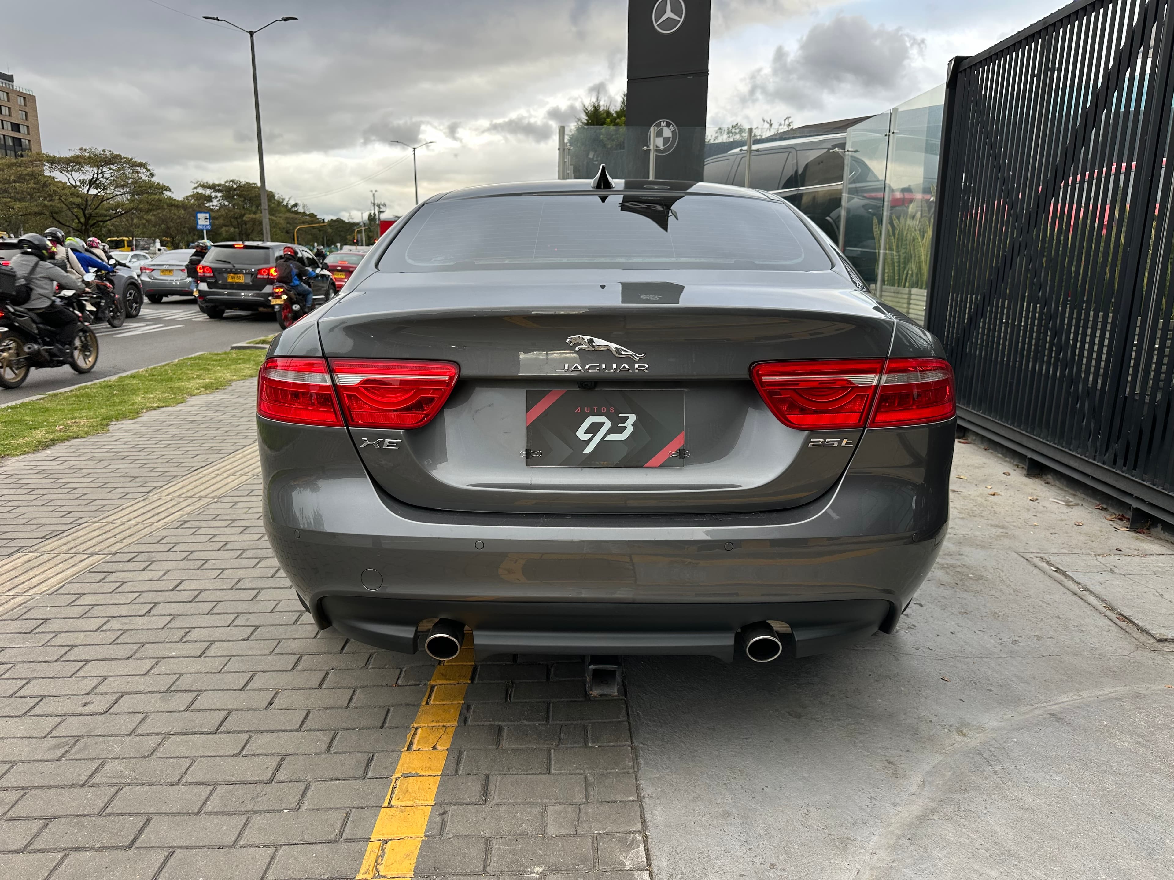 Jaguar XE Prestige Modelo 2018 5