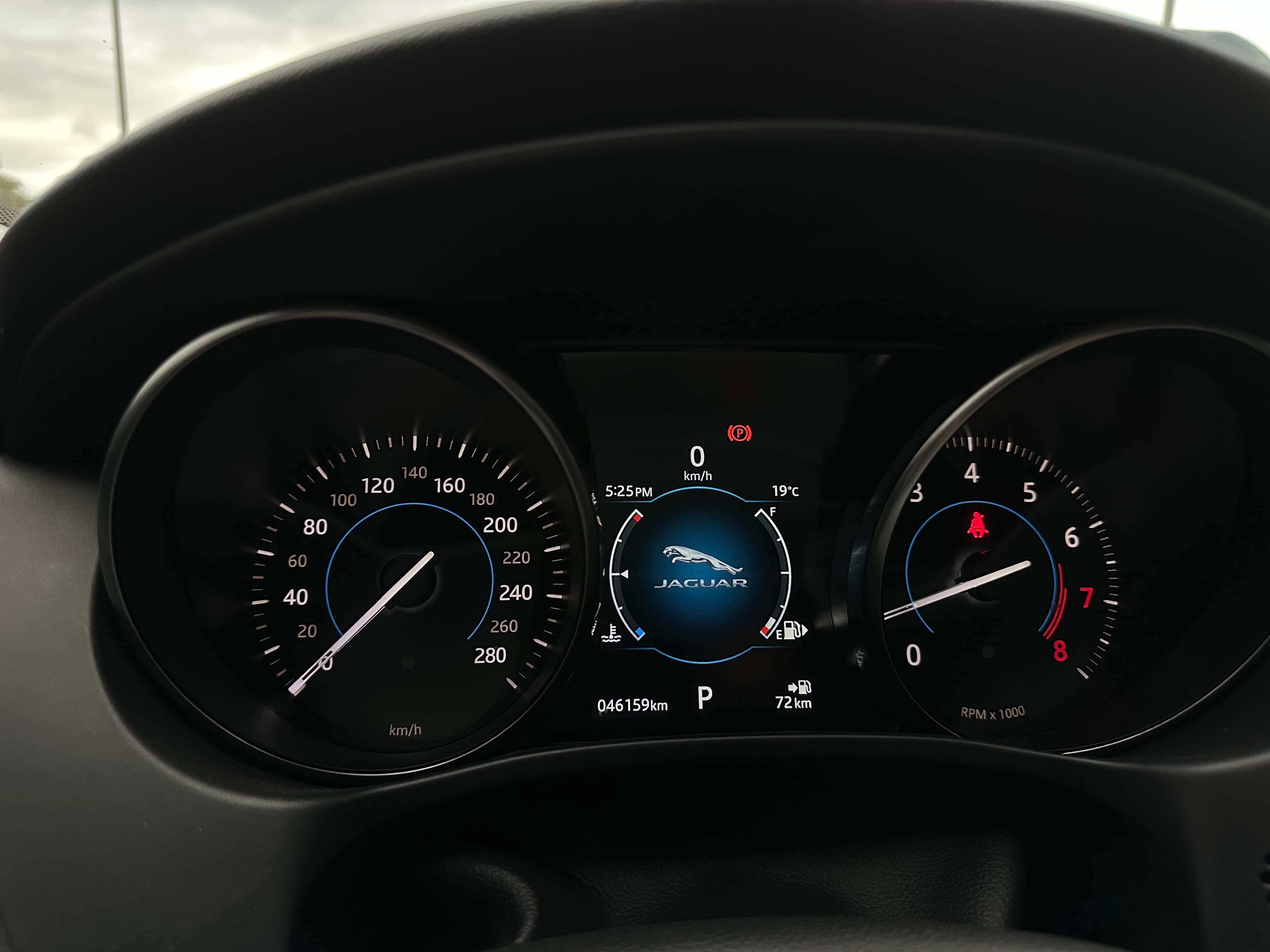Jaguar XE Prestige Modelo 2018 18