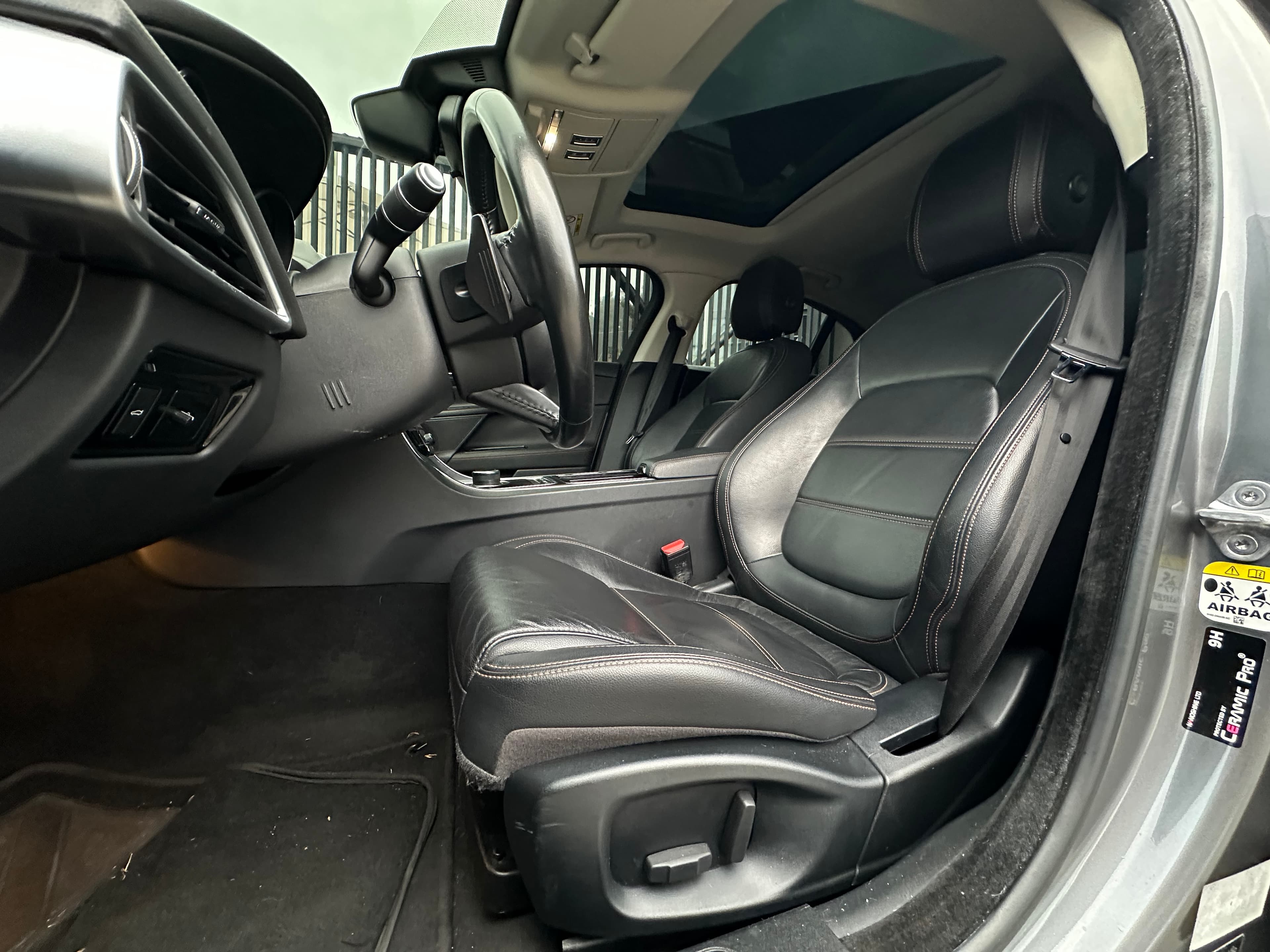 Jaguar XE Prestige Modelo 2018 8