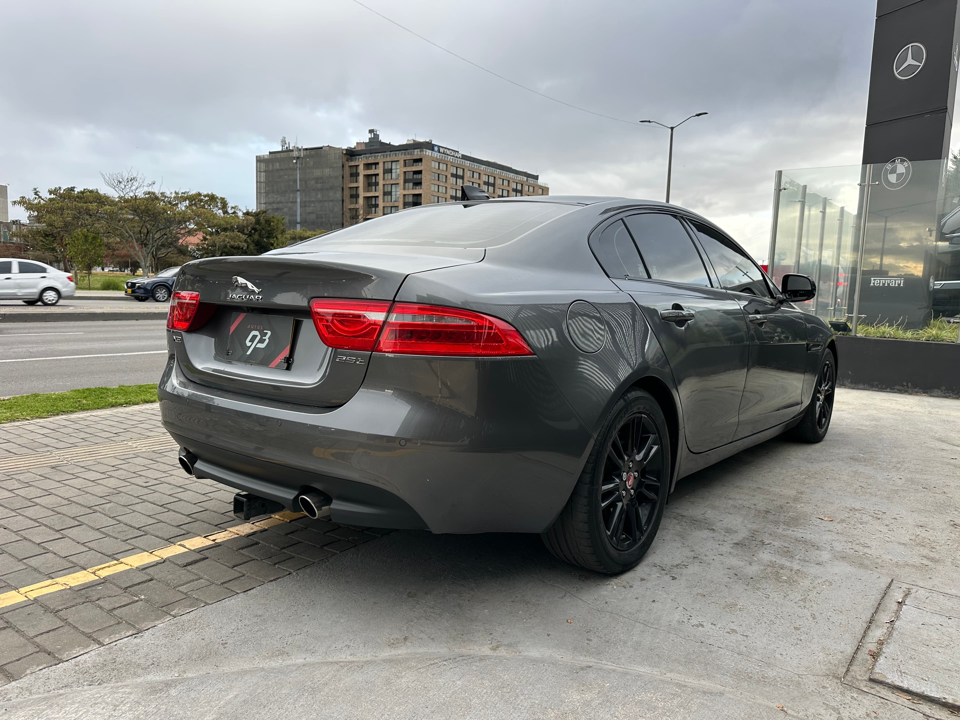 Jaguar XE Prestige Modelo 2018 4