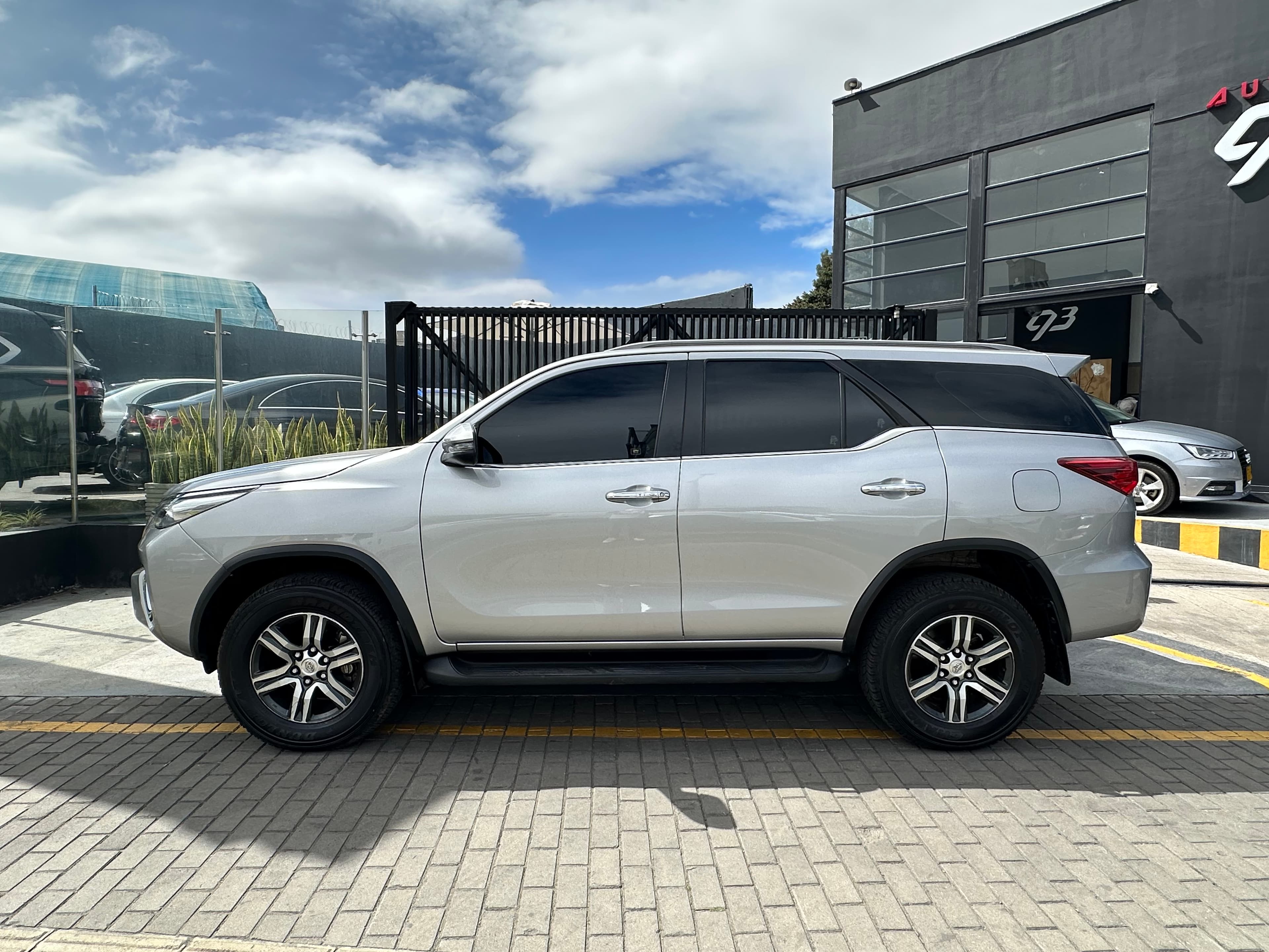 Toyota Fortuner SRV Modelo 2020 7