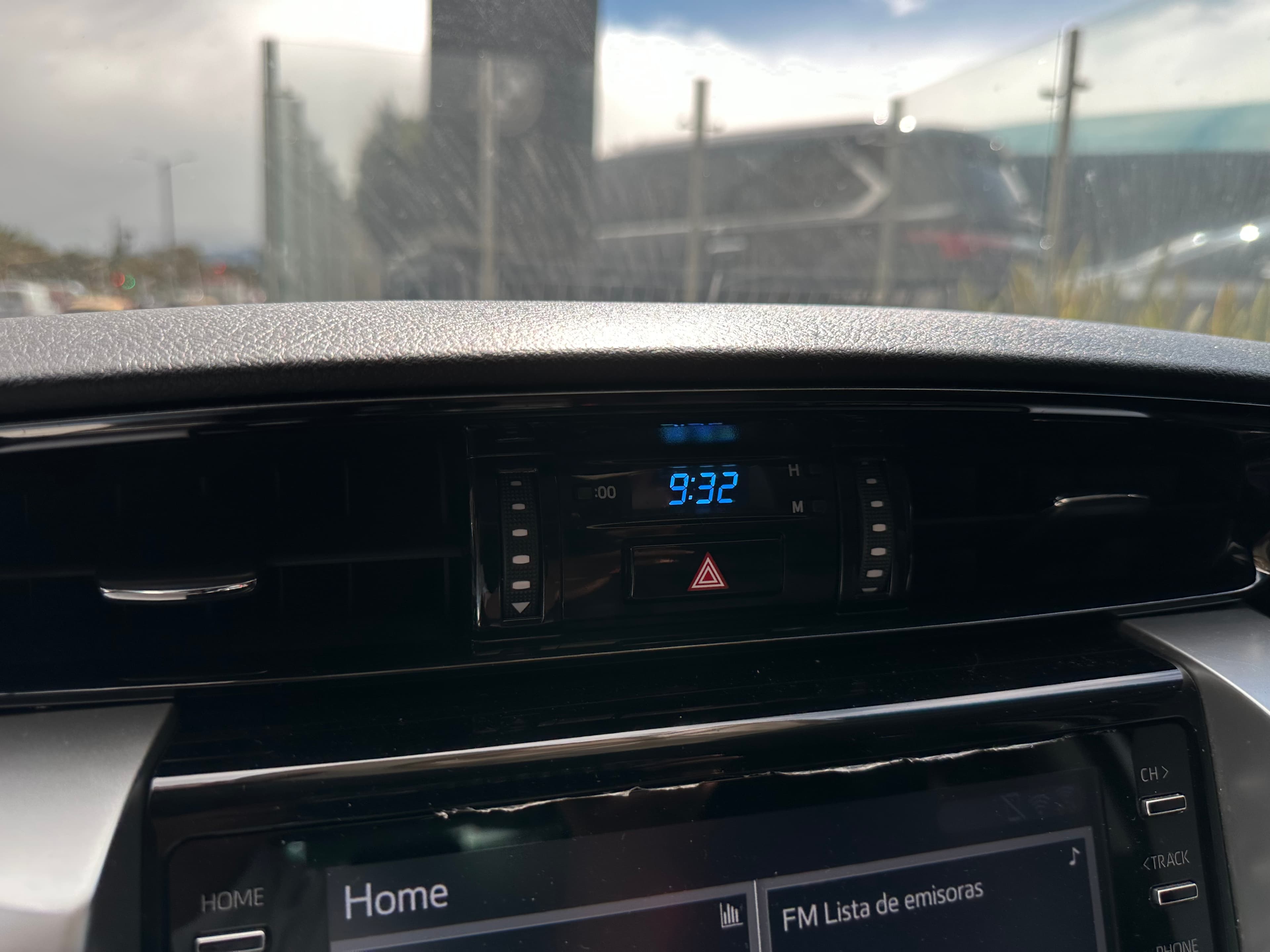 Toyota Fortuner SRV Modelo 2020 18