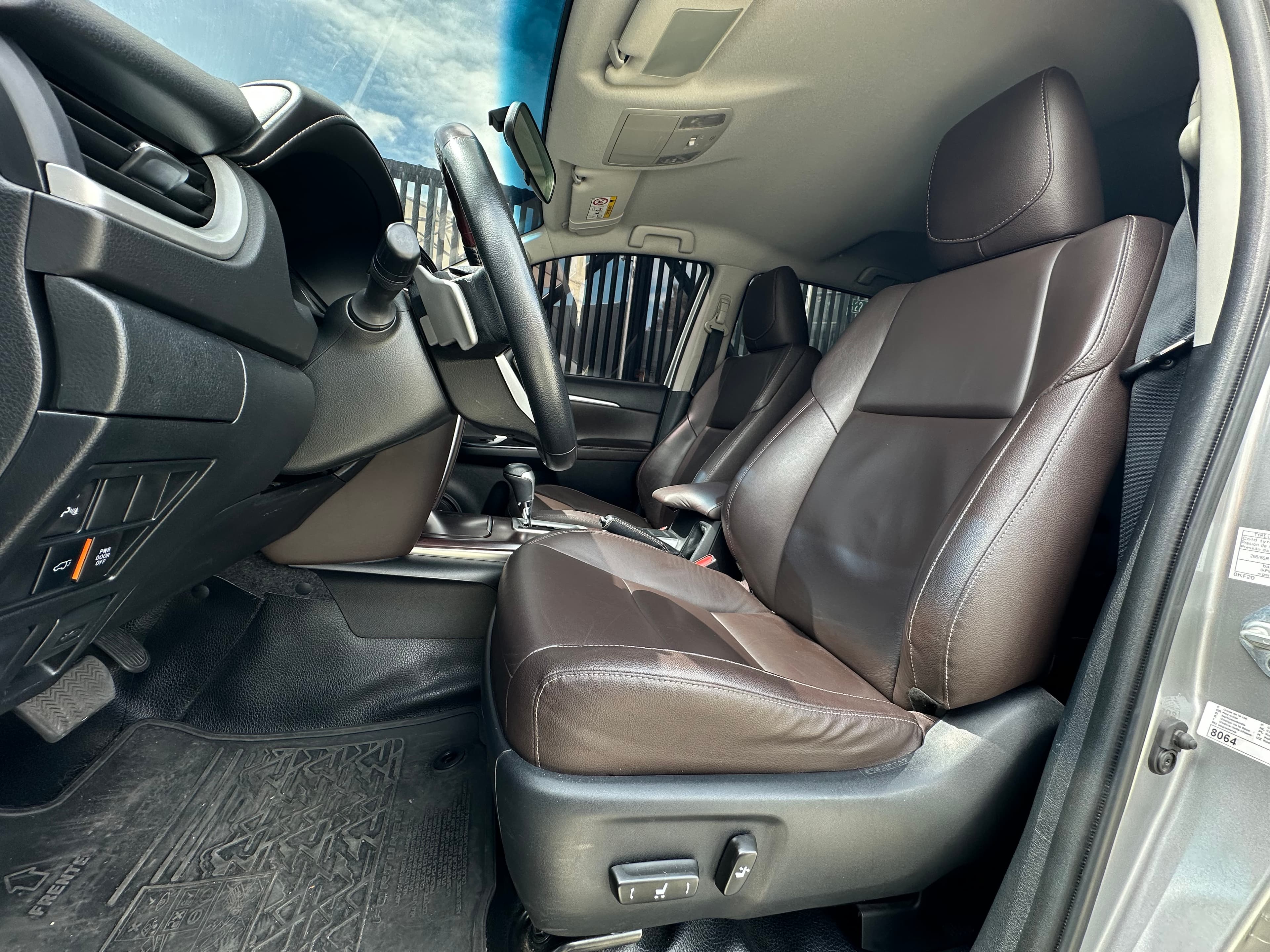 Toyota Fortuner SRV Modelo 2020 8