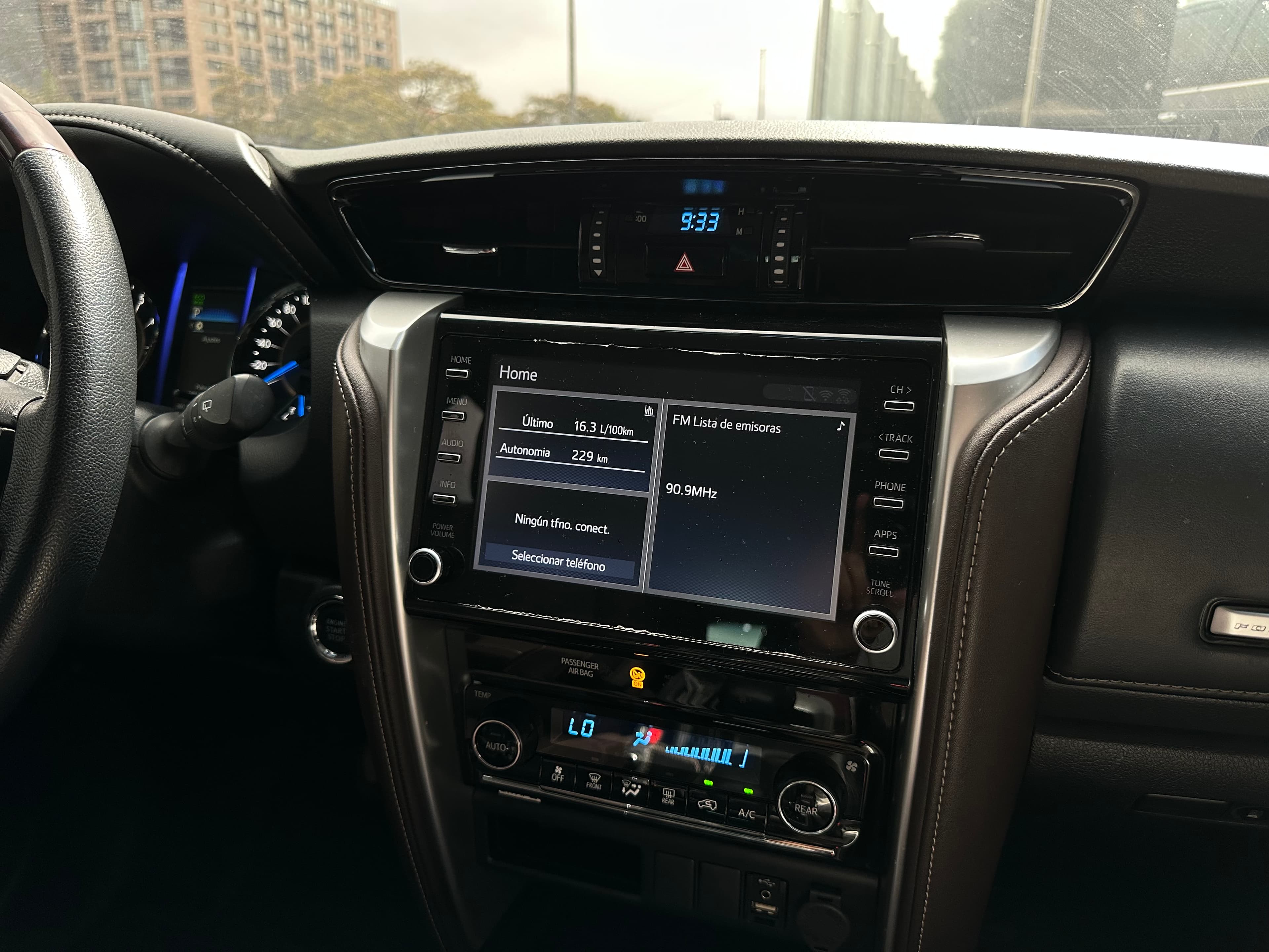 Toyota Fortuner SRV Modelo 2020 21