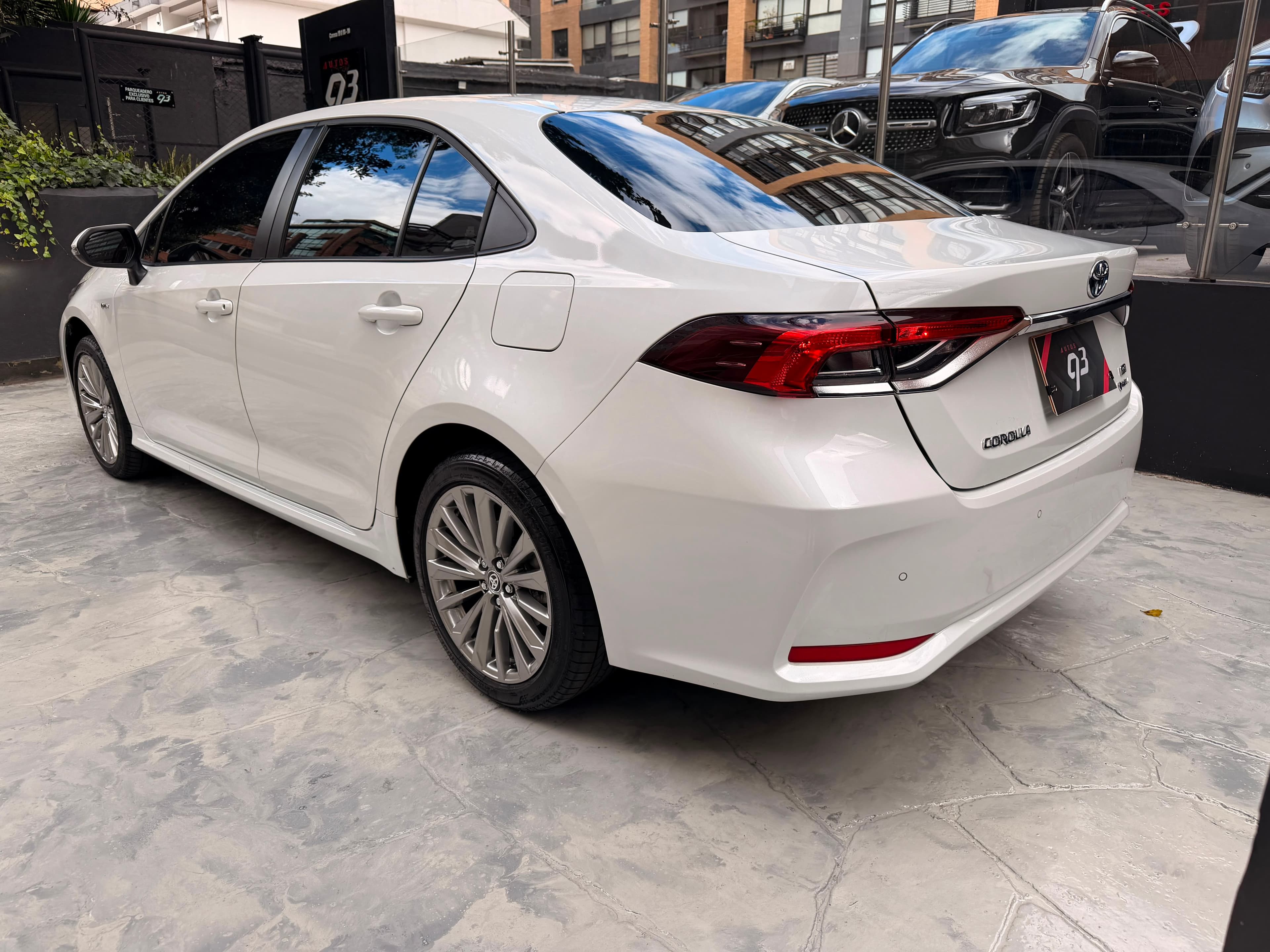 Toyota Corolla XEI Modelo 2025 6