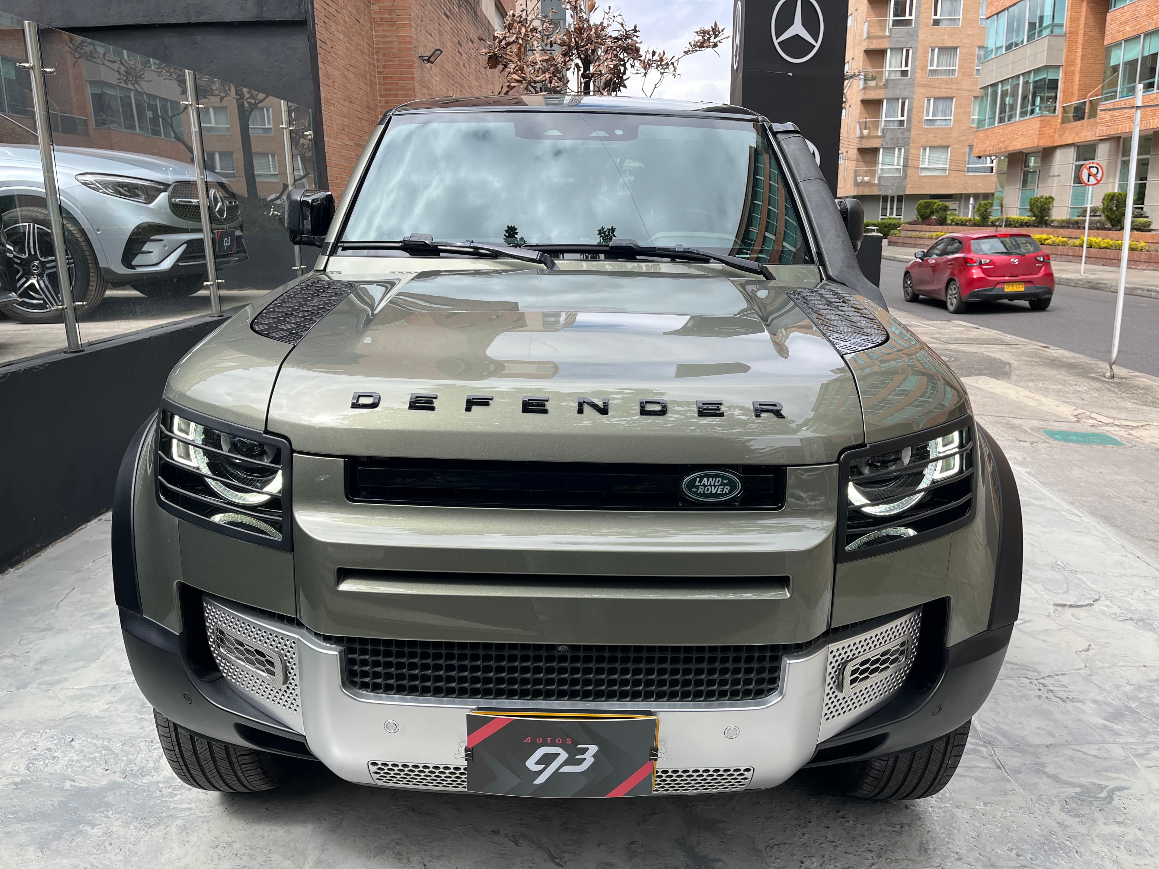 Land Rover Defender FIRST EDITION Modelo 2021 3