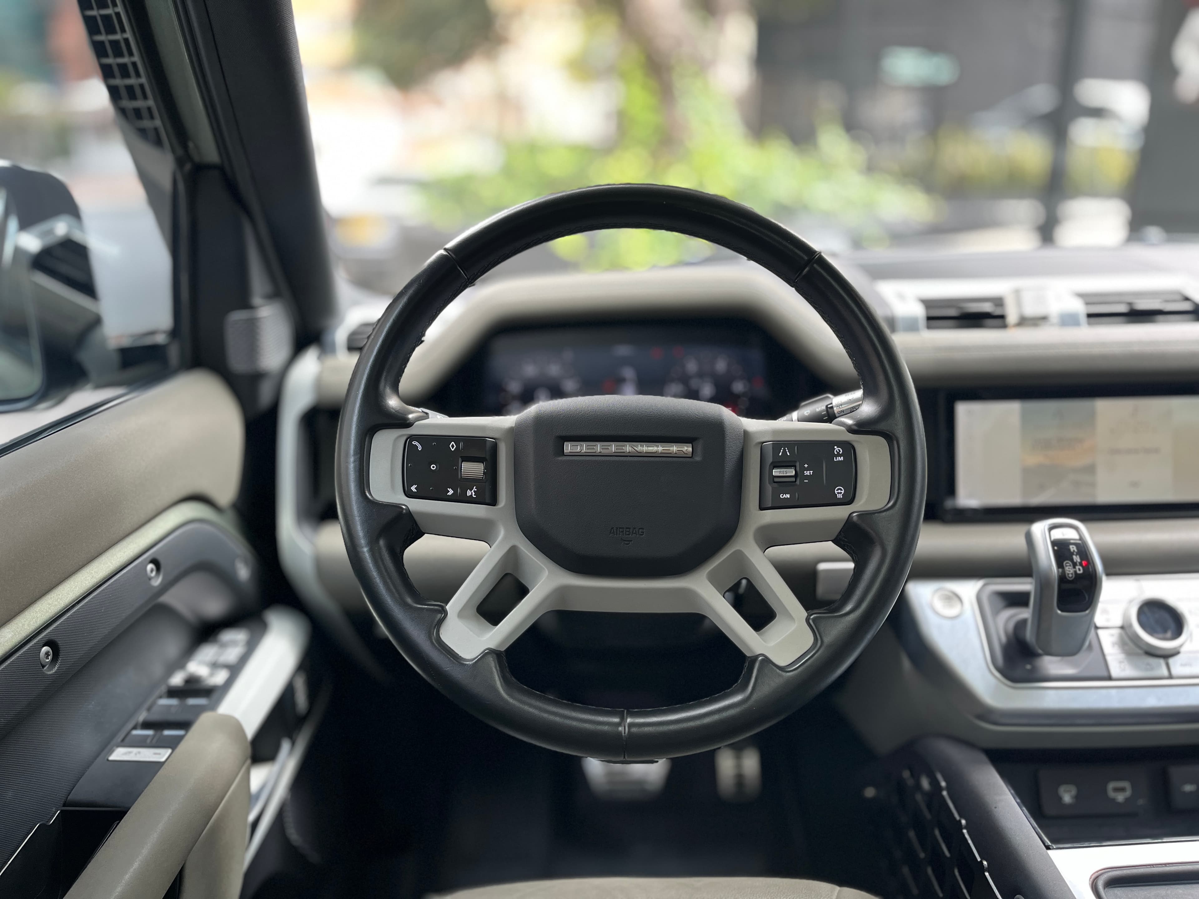 Land Rover Defender FIRST EDITION Modelo 2021 14