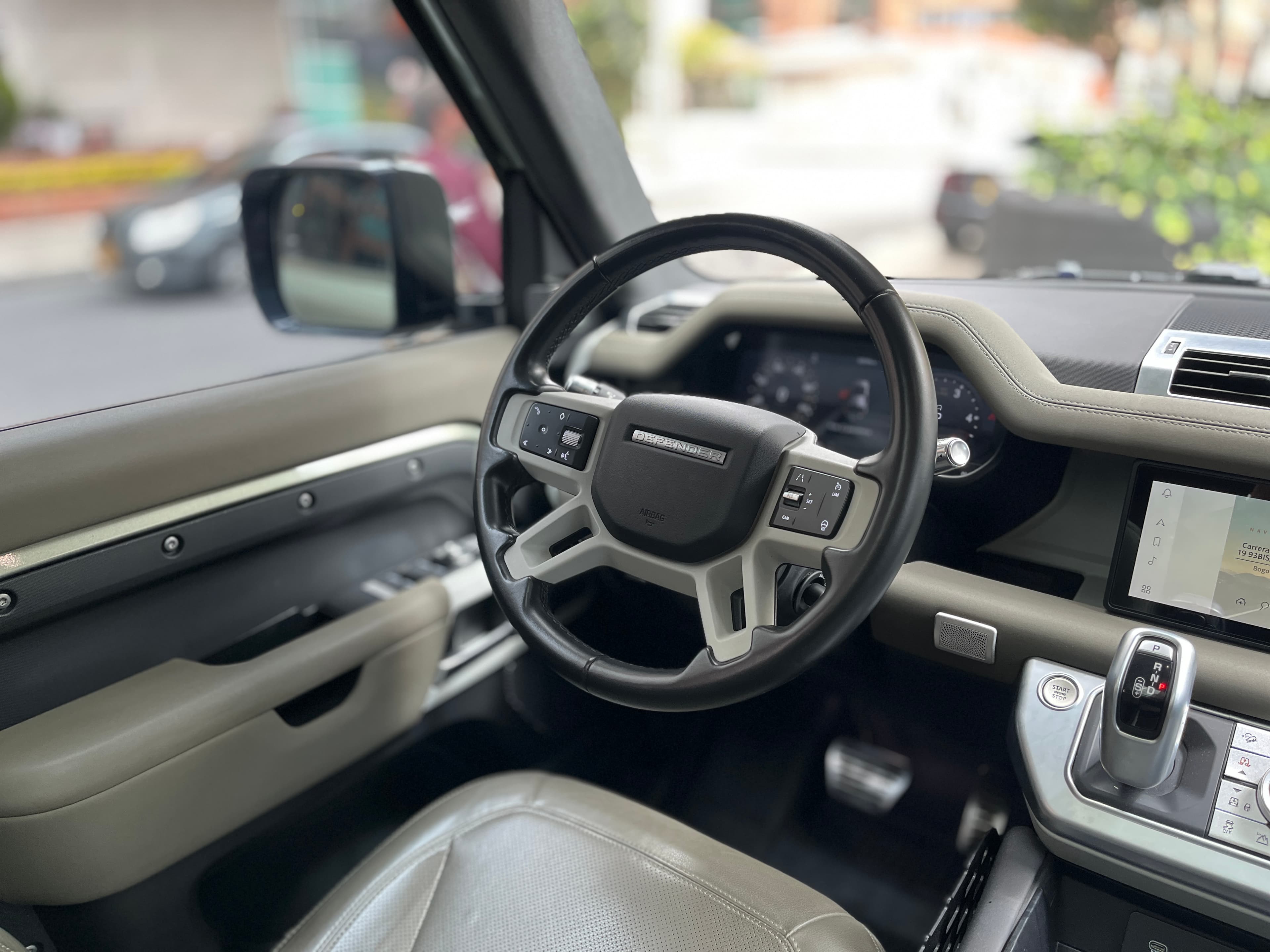 Land Rover Defender FIRST EDITION Modelo 2021 13