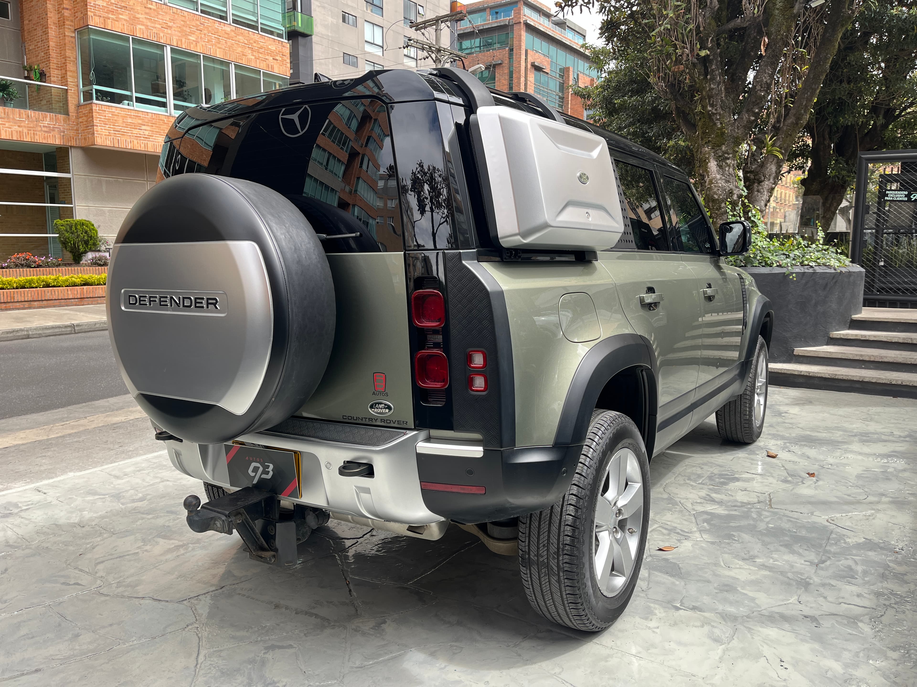 Land Rover Defender FIRST EDITION Modelo 2021 4