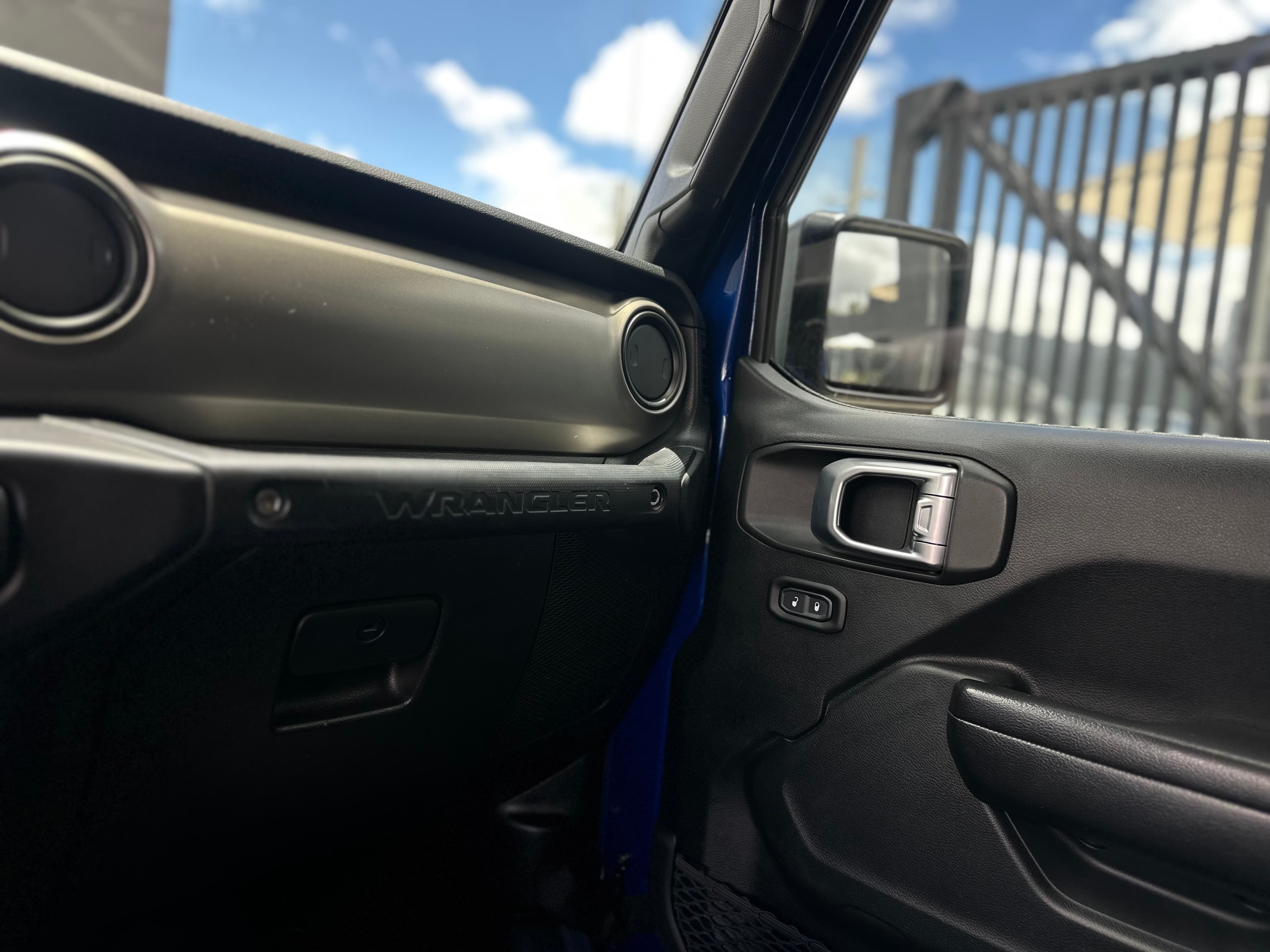 Jeep Wrangler Sport Modelo 2020 21