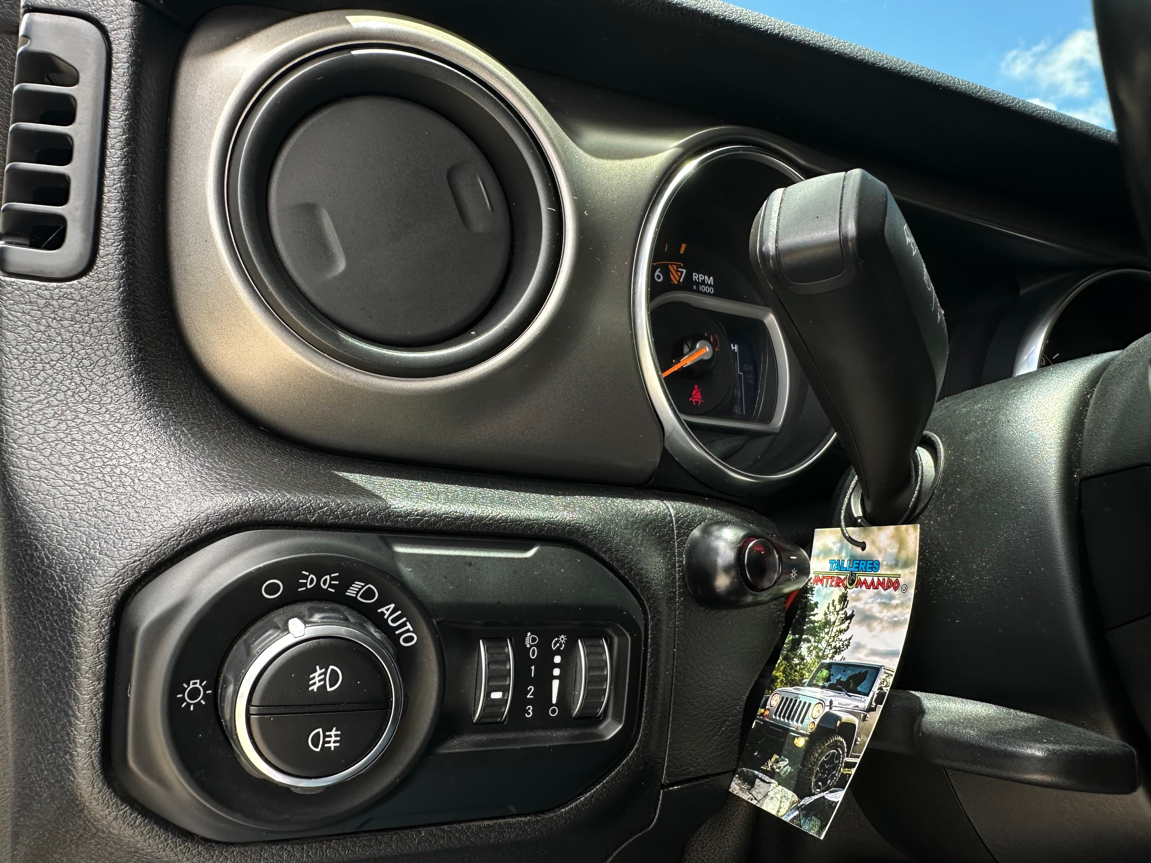 Jeep Wrangler Sport Modelo 2020 20